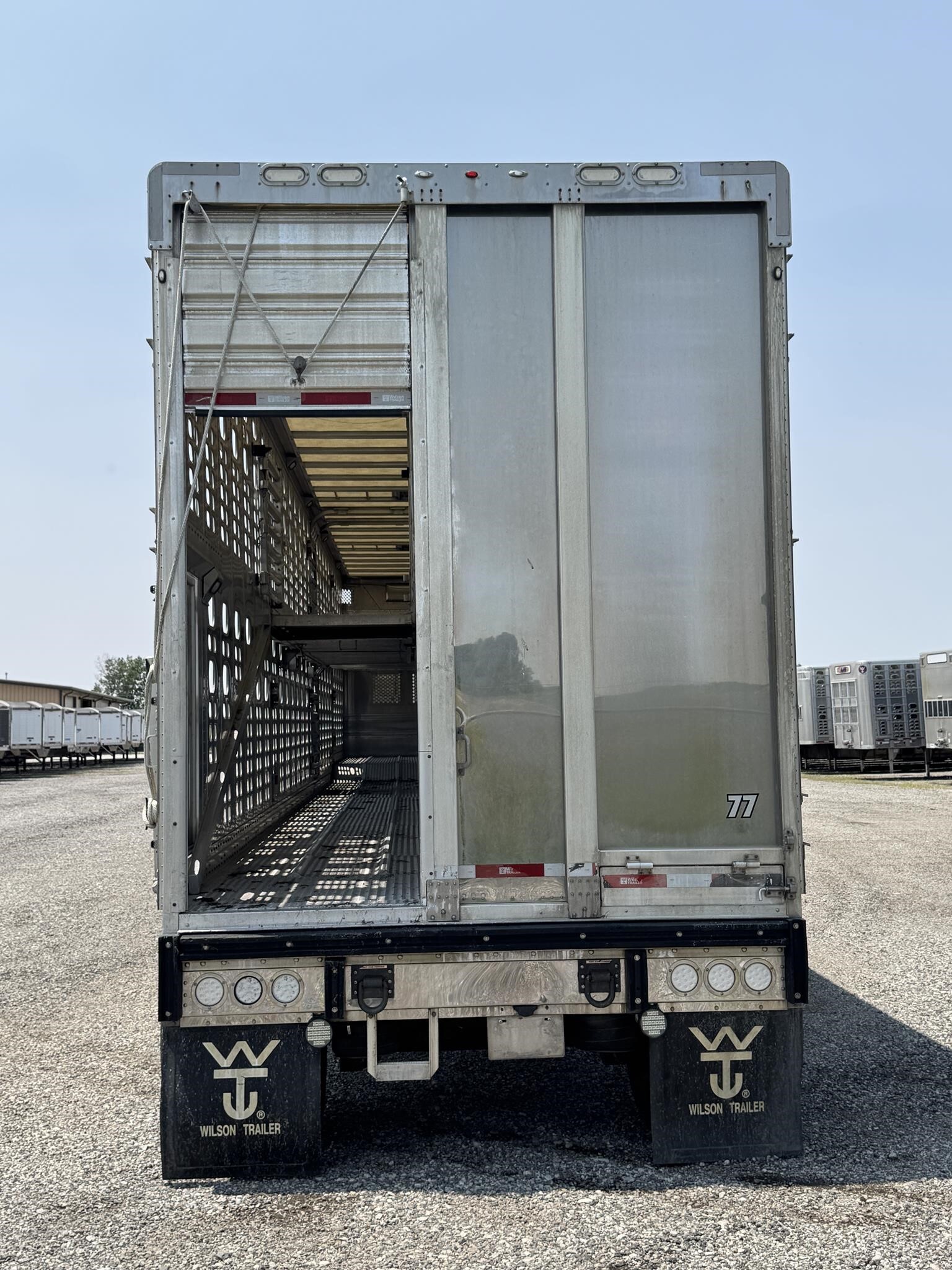 2019 Wilson PSADL-400P Livestock Trailer