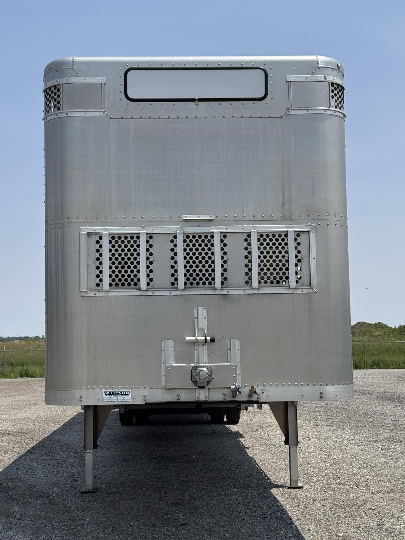 2022 Wilson PSADL-400P Livestock Trailer