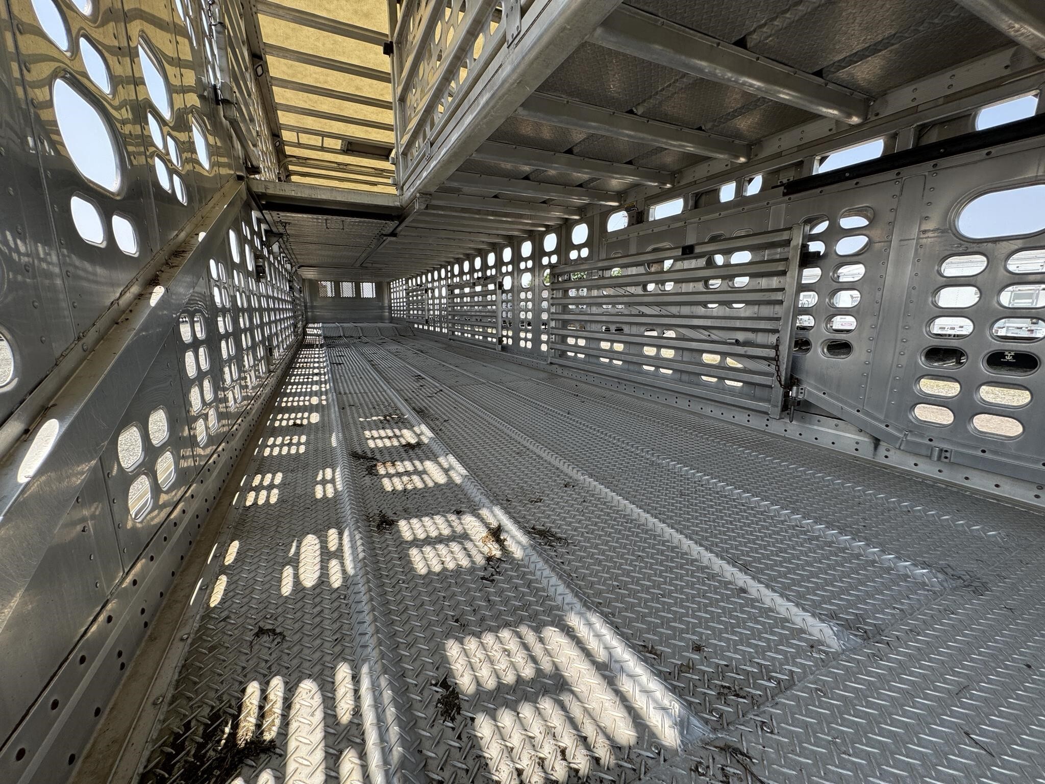 2019 Wilson PSADL-400P Livestock Trailer