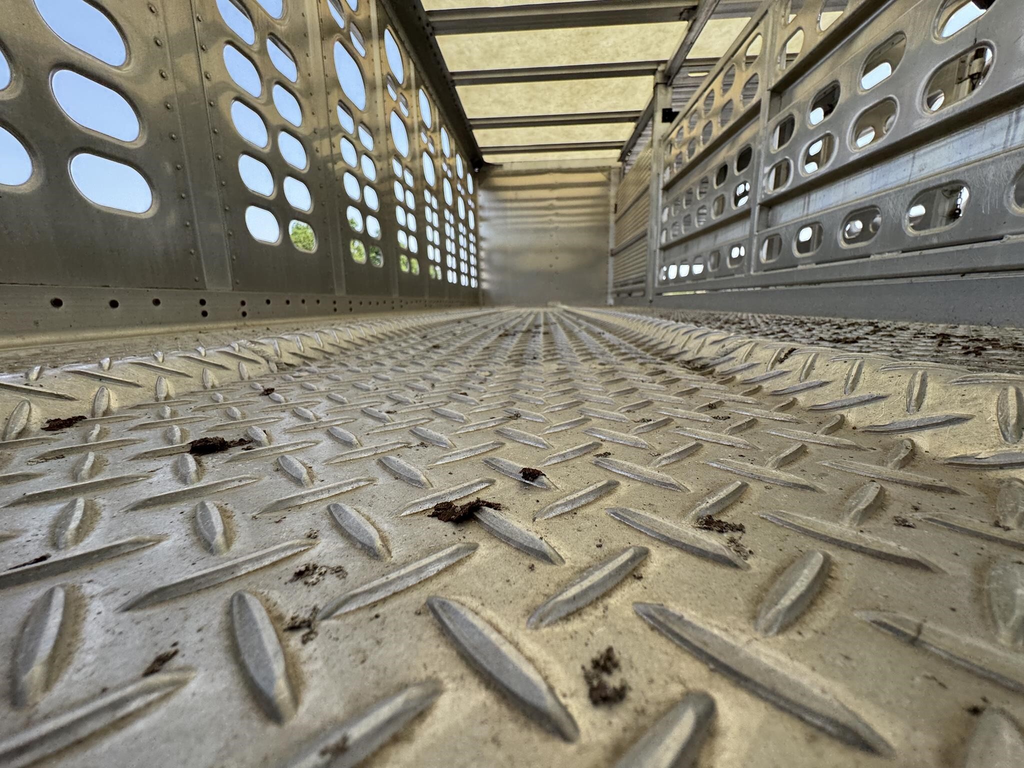 2022 Wilson PSADL-400P Livestock Trailer