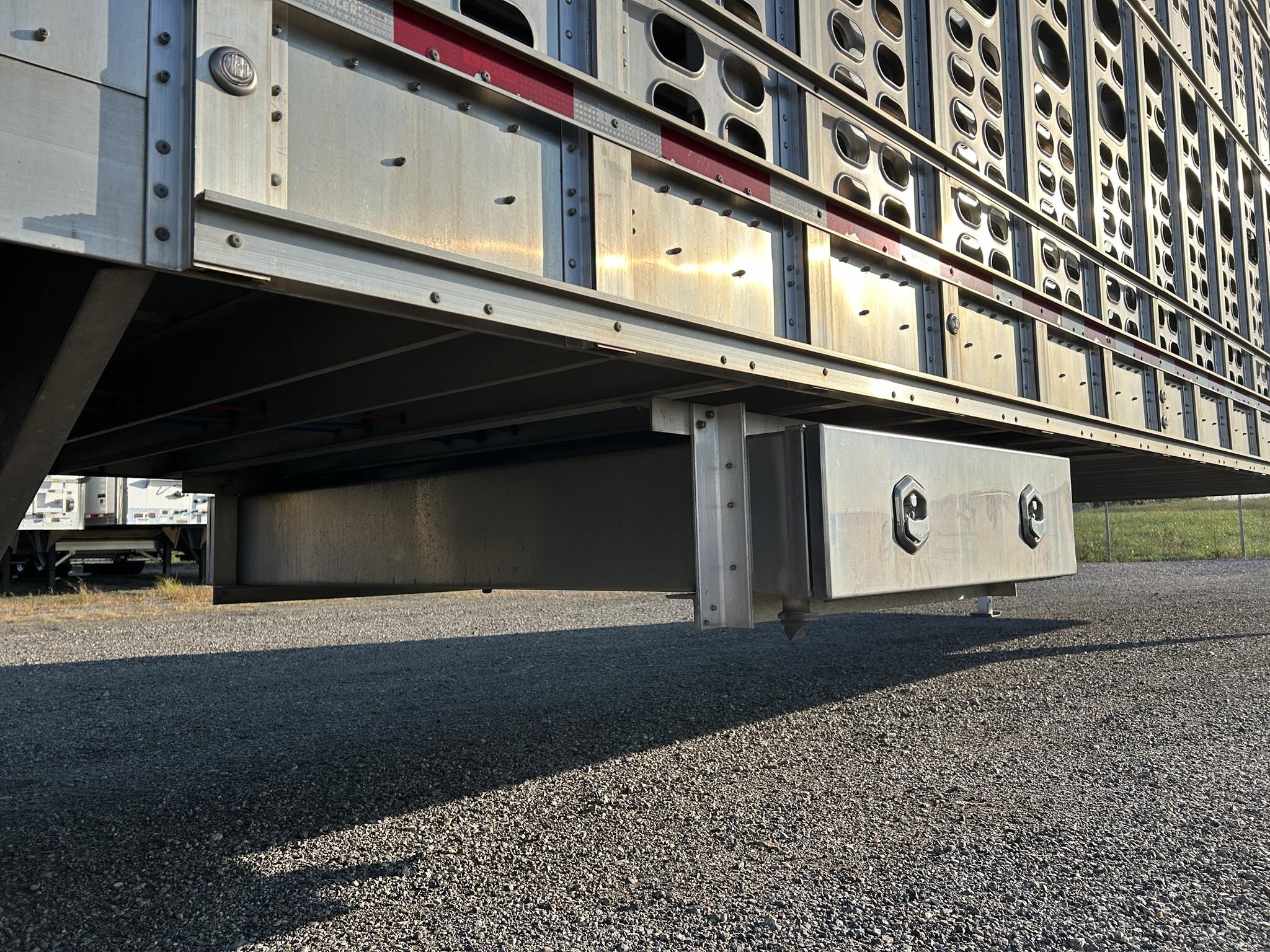 2022 Wilson PSADL-400P Livestock Trailer