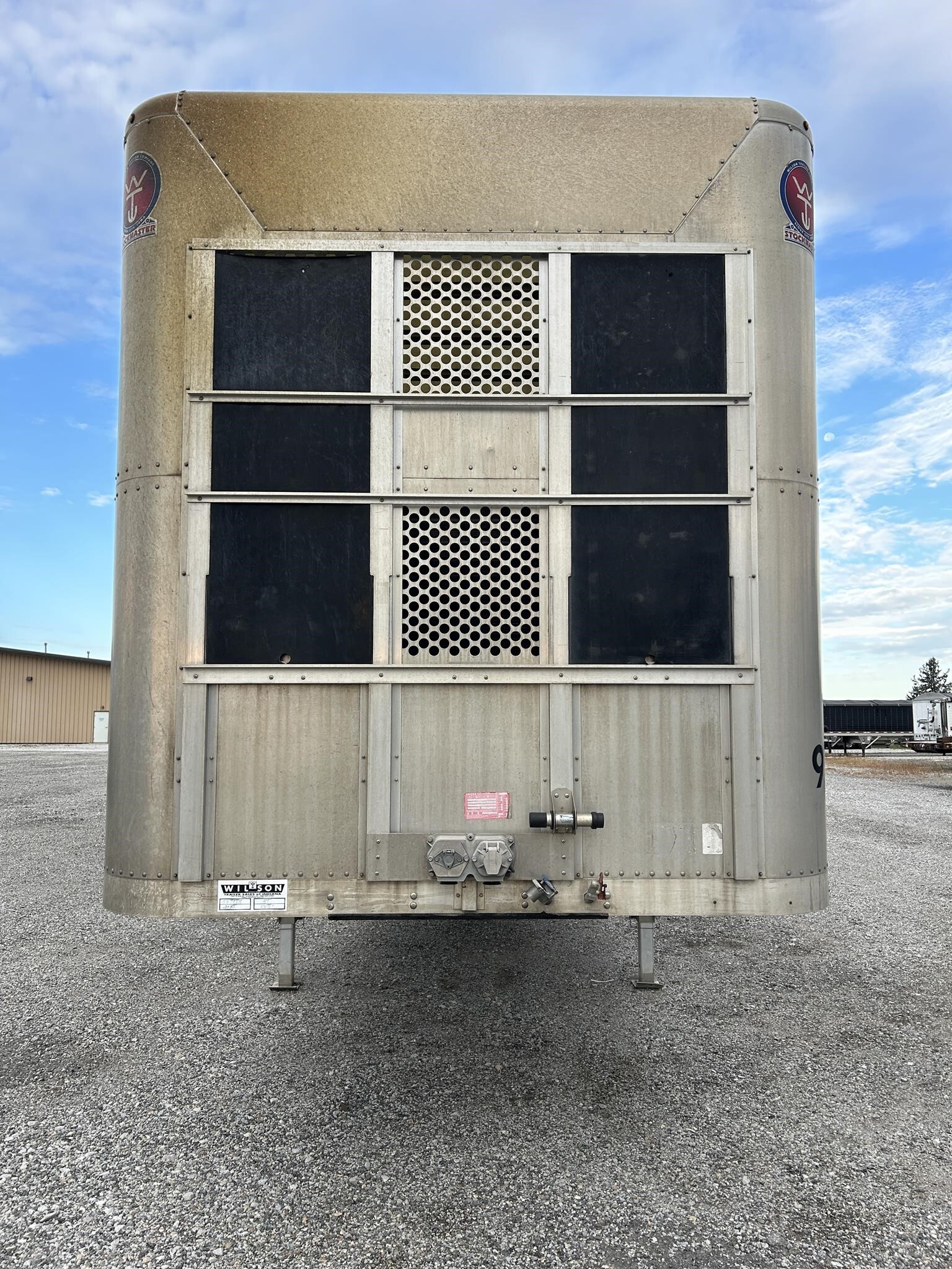 2019 Wilson PSADL-400P Livestock Trailer