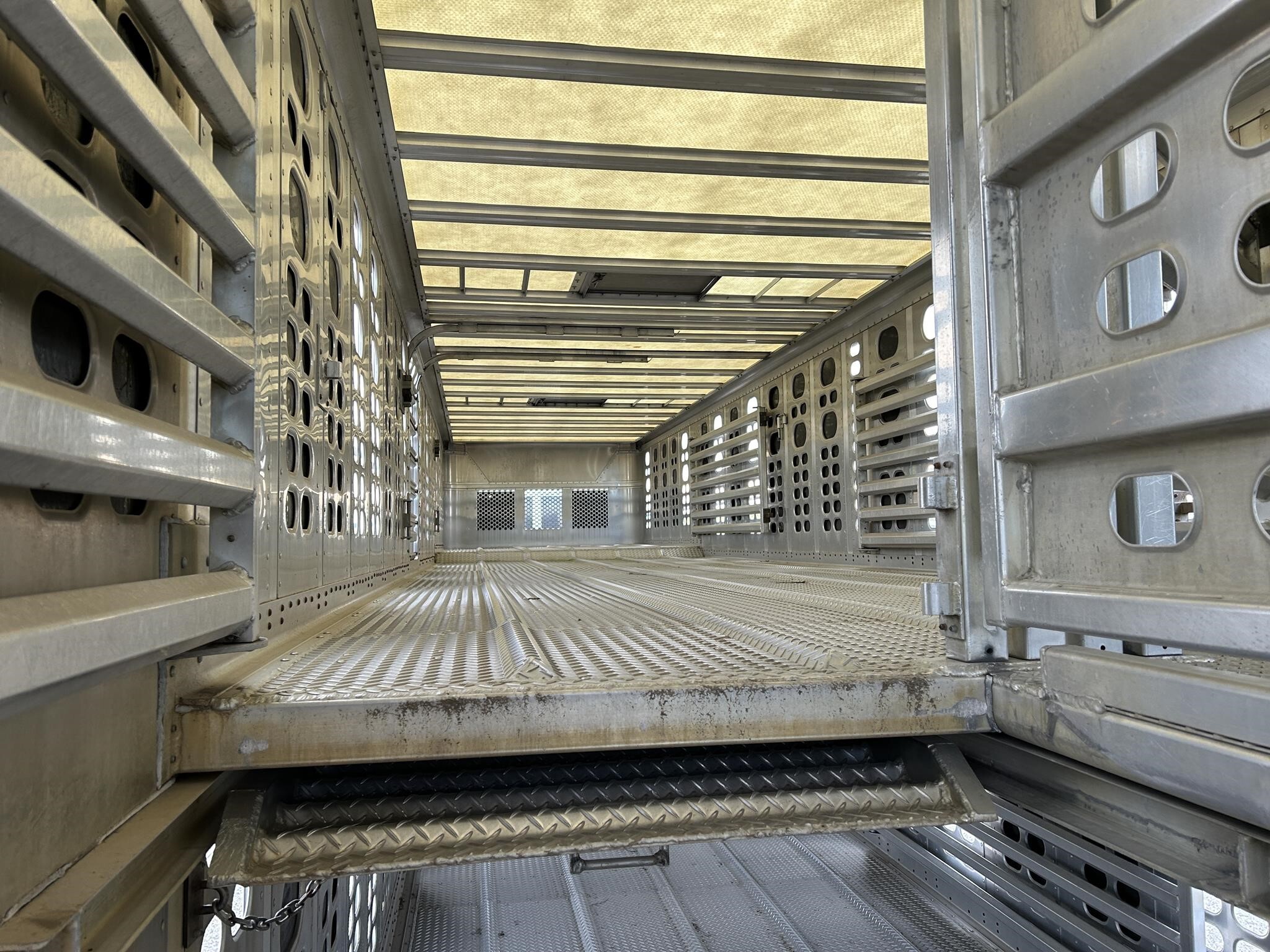 2019 Wilson PSADL-400P Livestock Trailer