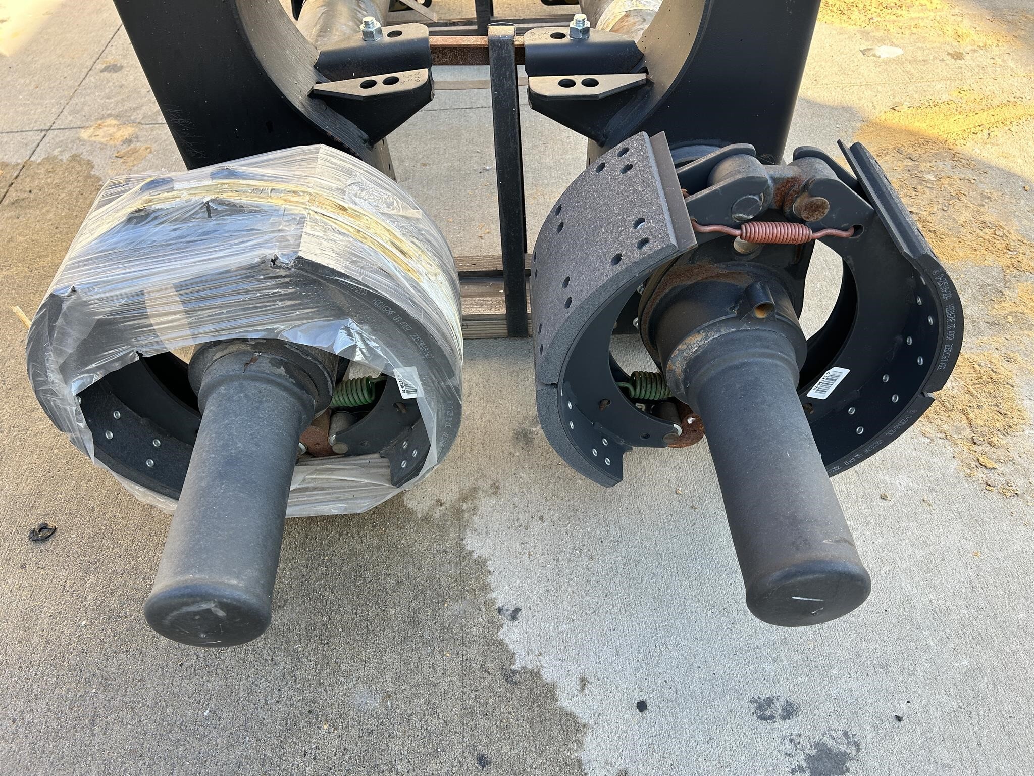 2024 Hendrickson INTRAAX.124011  SUSP, AAT23K 15"RH 77P:W:X: Wheels / Tires / Track