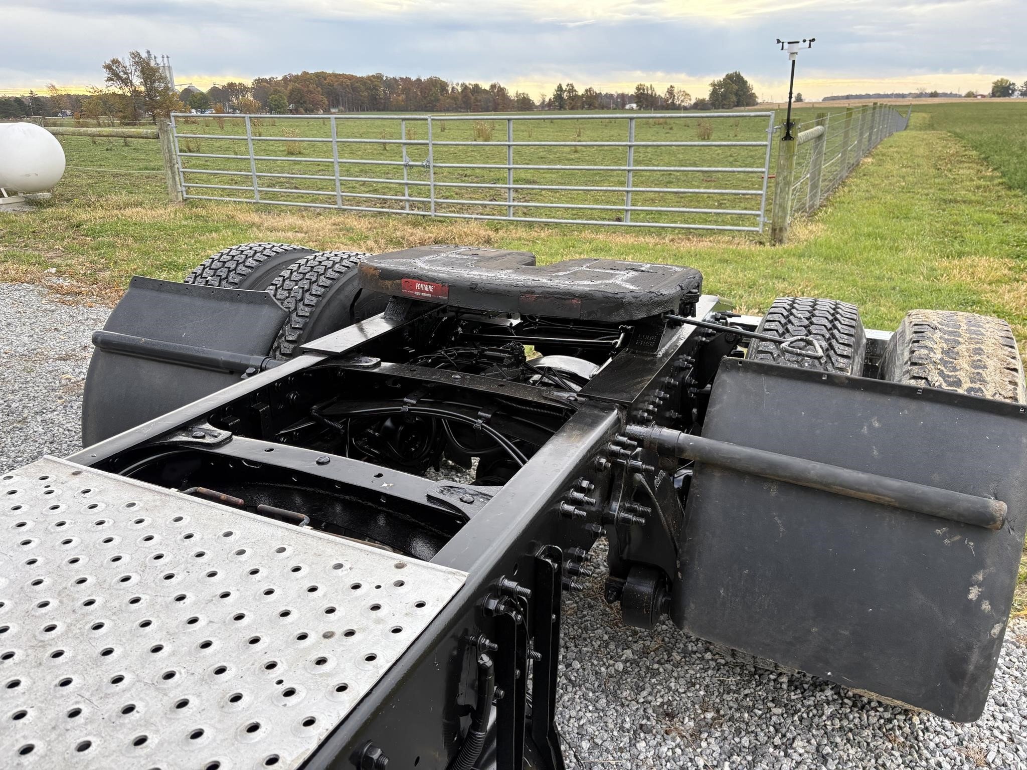 2017 Freightliner CASCADIA 113 Semi Trucks/Trailer