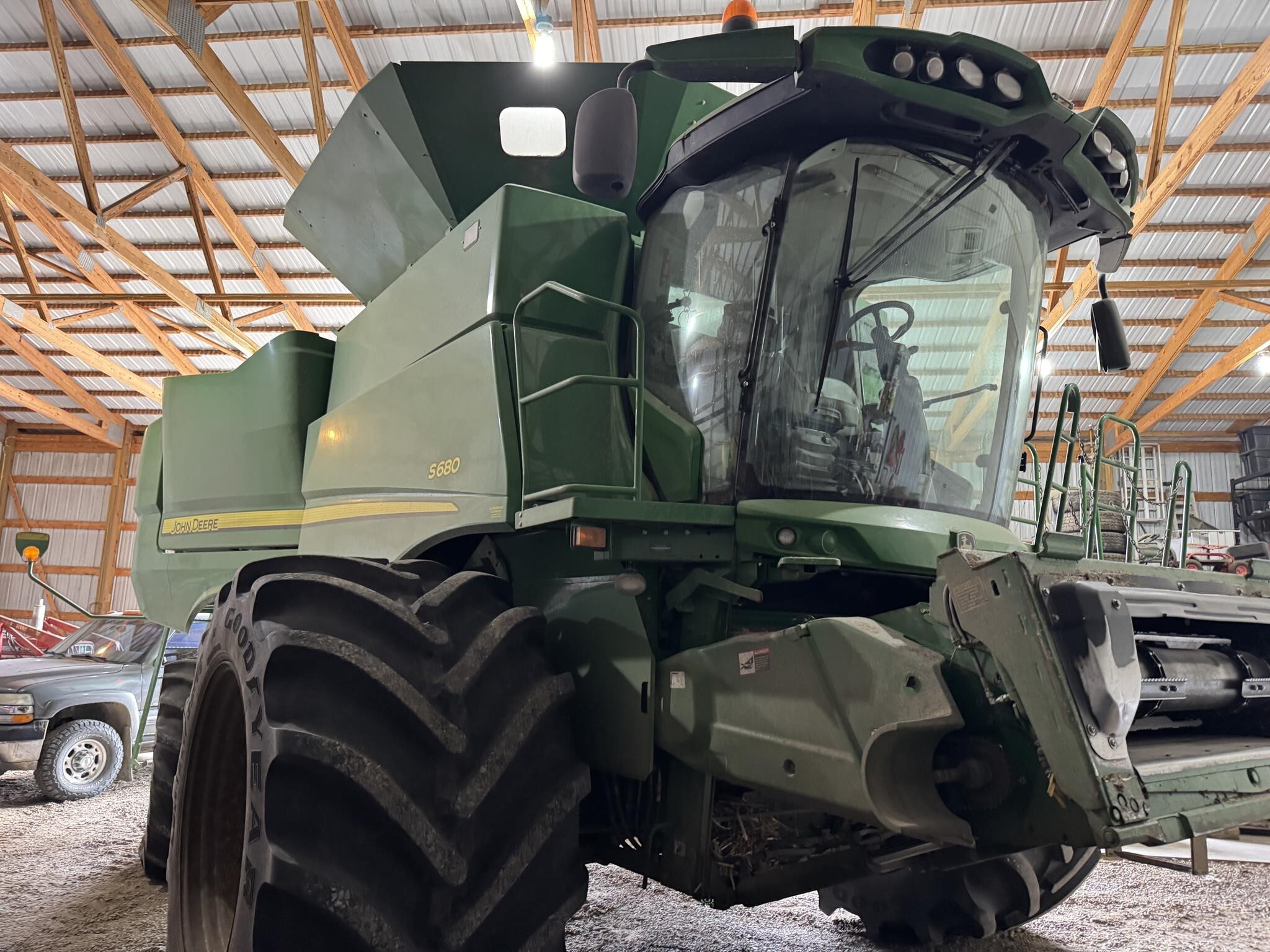 2015 John Deere S680 Combine