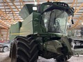 2015 John Deere S680 Combine