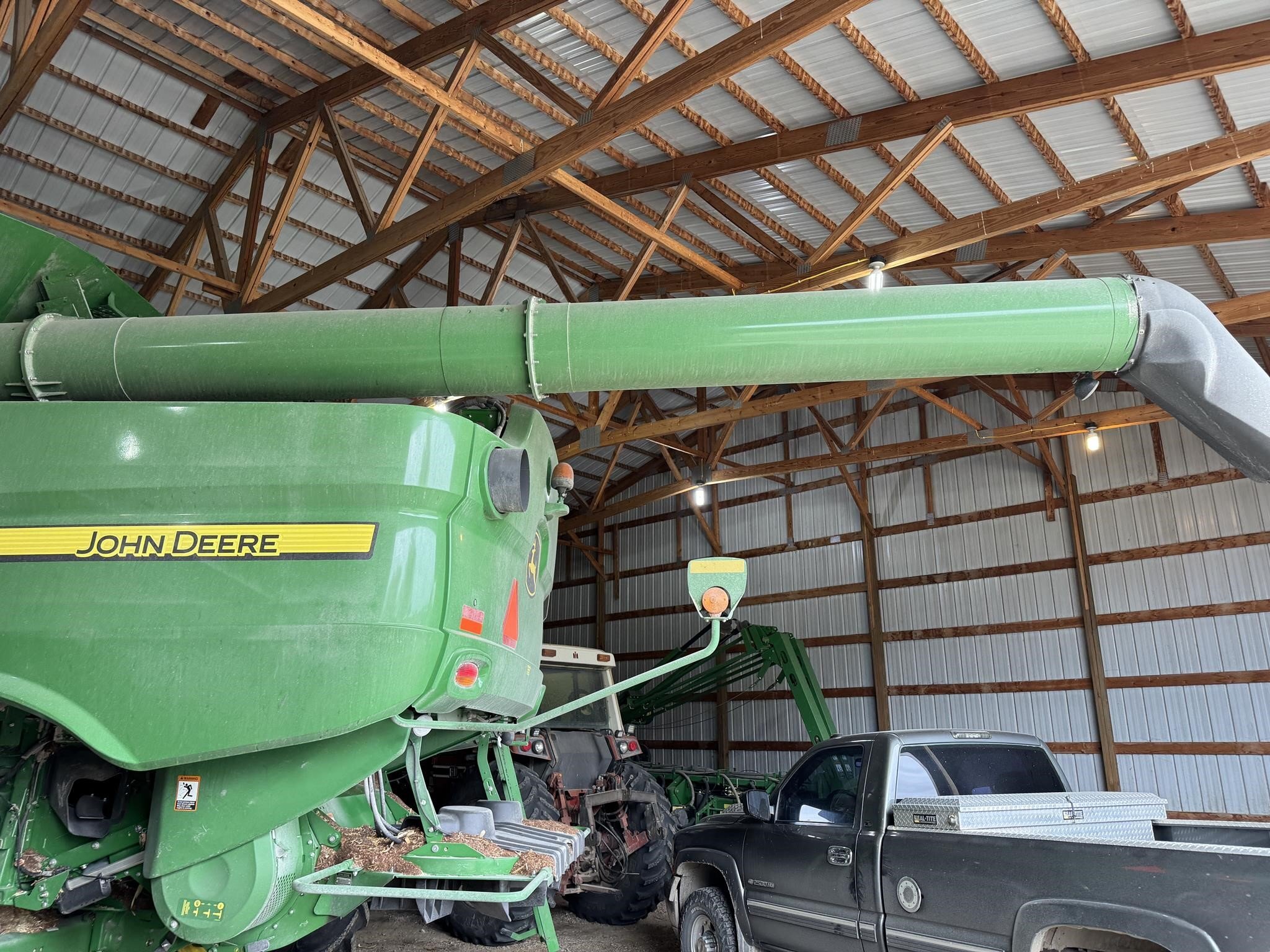 2015 John Deere S680 Combine