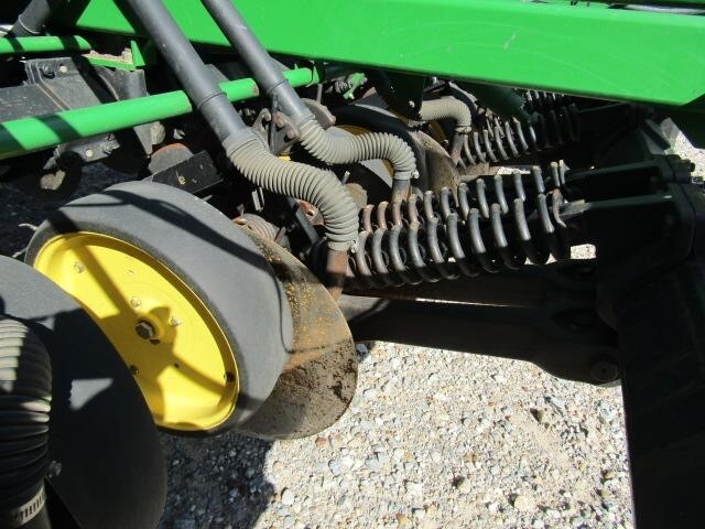 John Deere 750 Drill