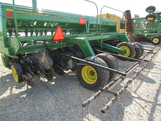  John Deere 750 Drill