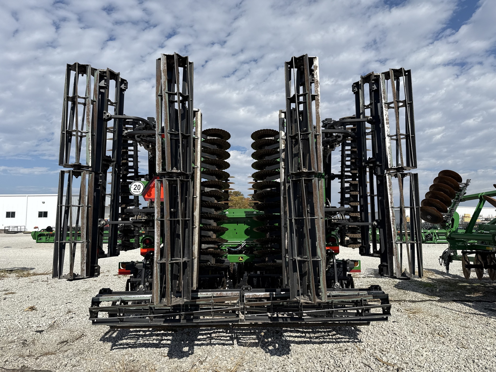 2022 John Deere 2660VT Vertical Tillage