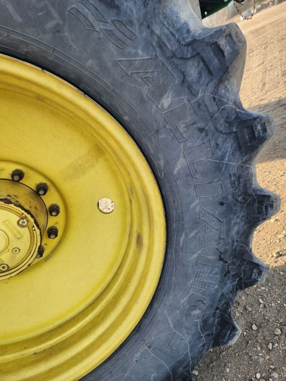 2014 John Deere R4038 Self-Propelled Sprayer