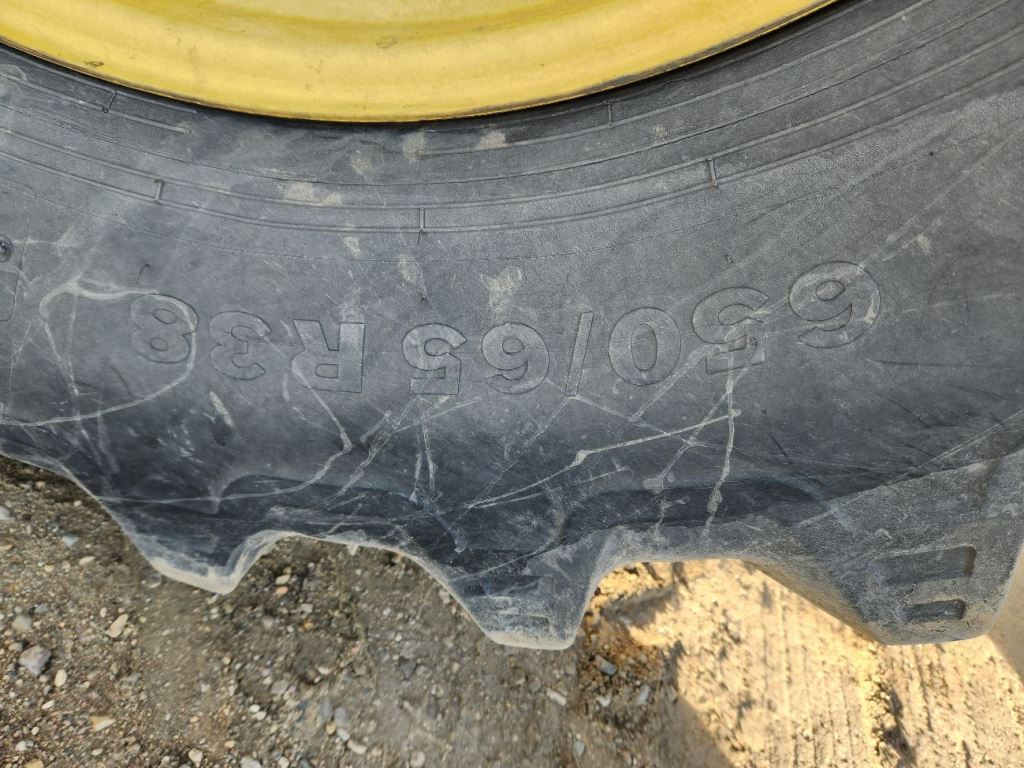 2014 John Deere R4038 Self-Propelled Sprayer