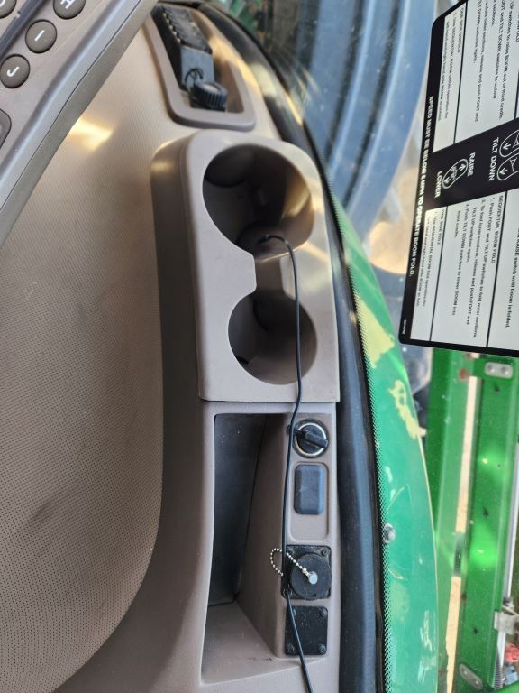 2014 John Deere R4038 Self-Propelled Sprayer