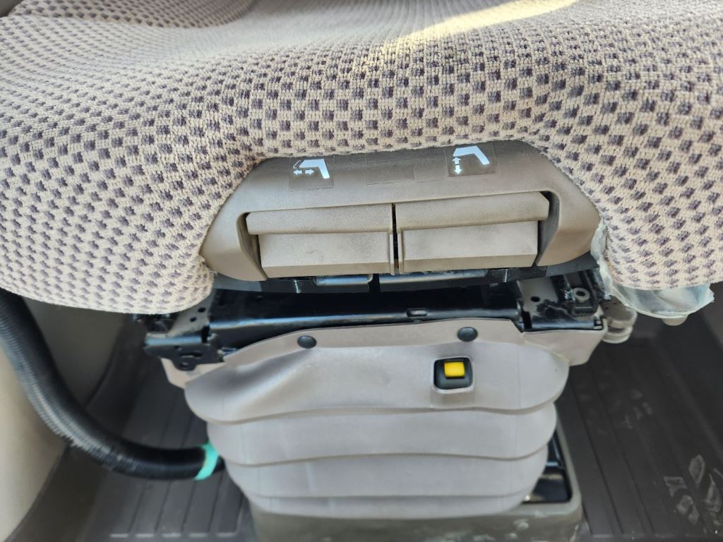 2014 John Deere R4038 Self-Propelled Sprayer