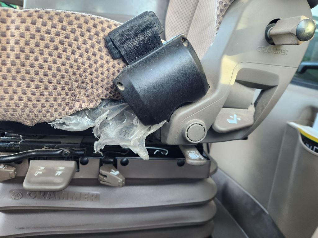 2014 John Deere R4038 Self-Propelled Sprayer