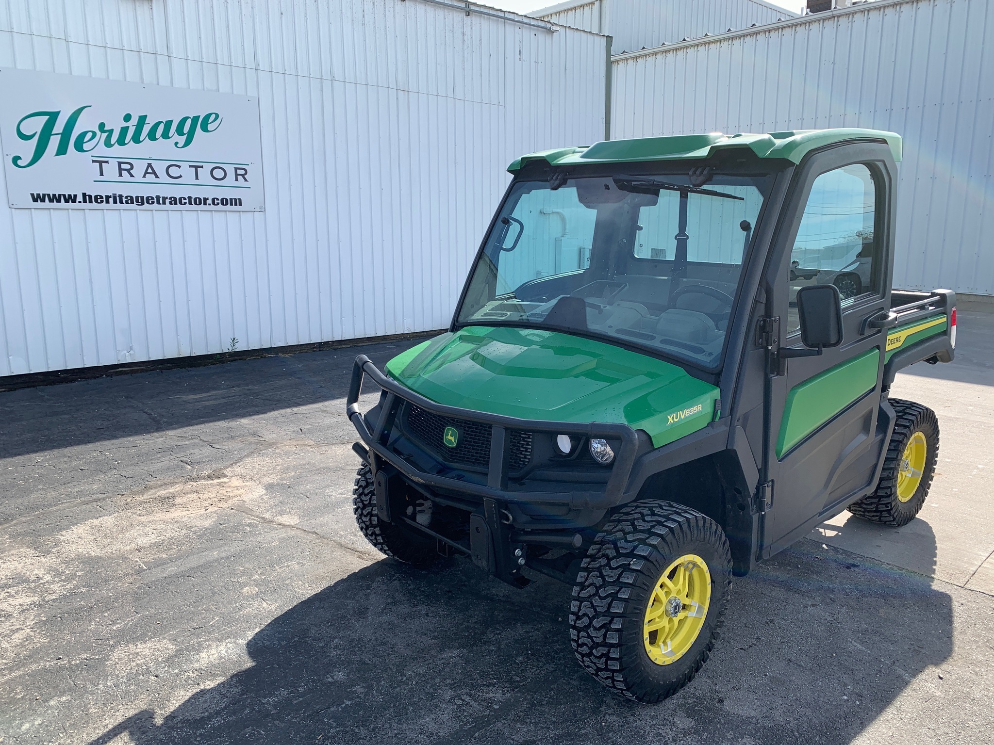 2023 John Deere XUV835R ATVs and Utility Vehicle