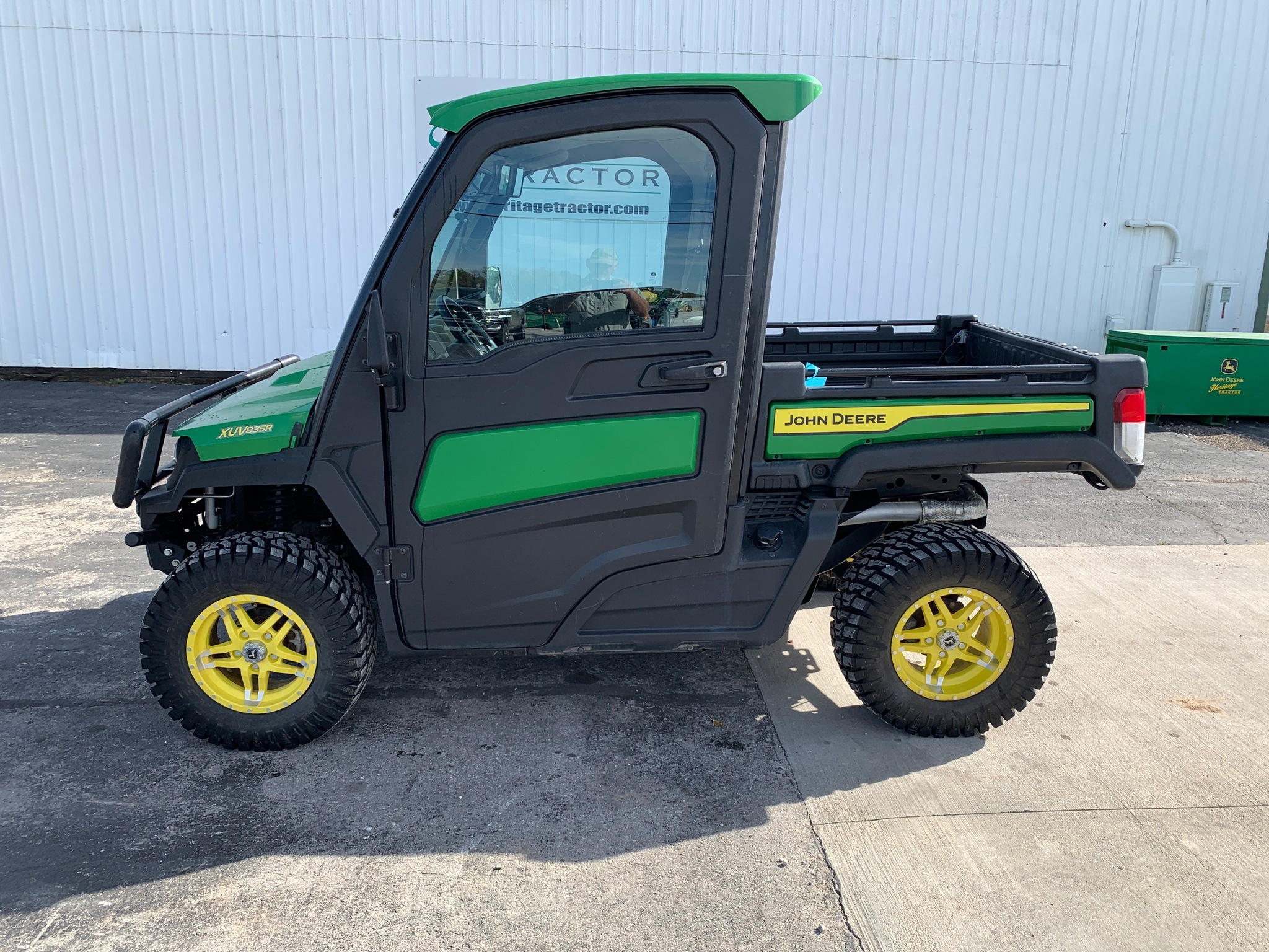 2023 John Deere XUV835R ATVs and Utility Vehicle