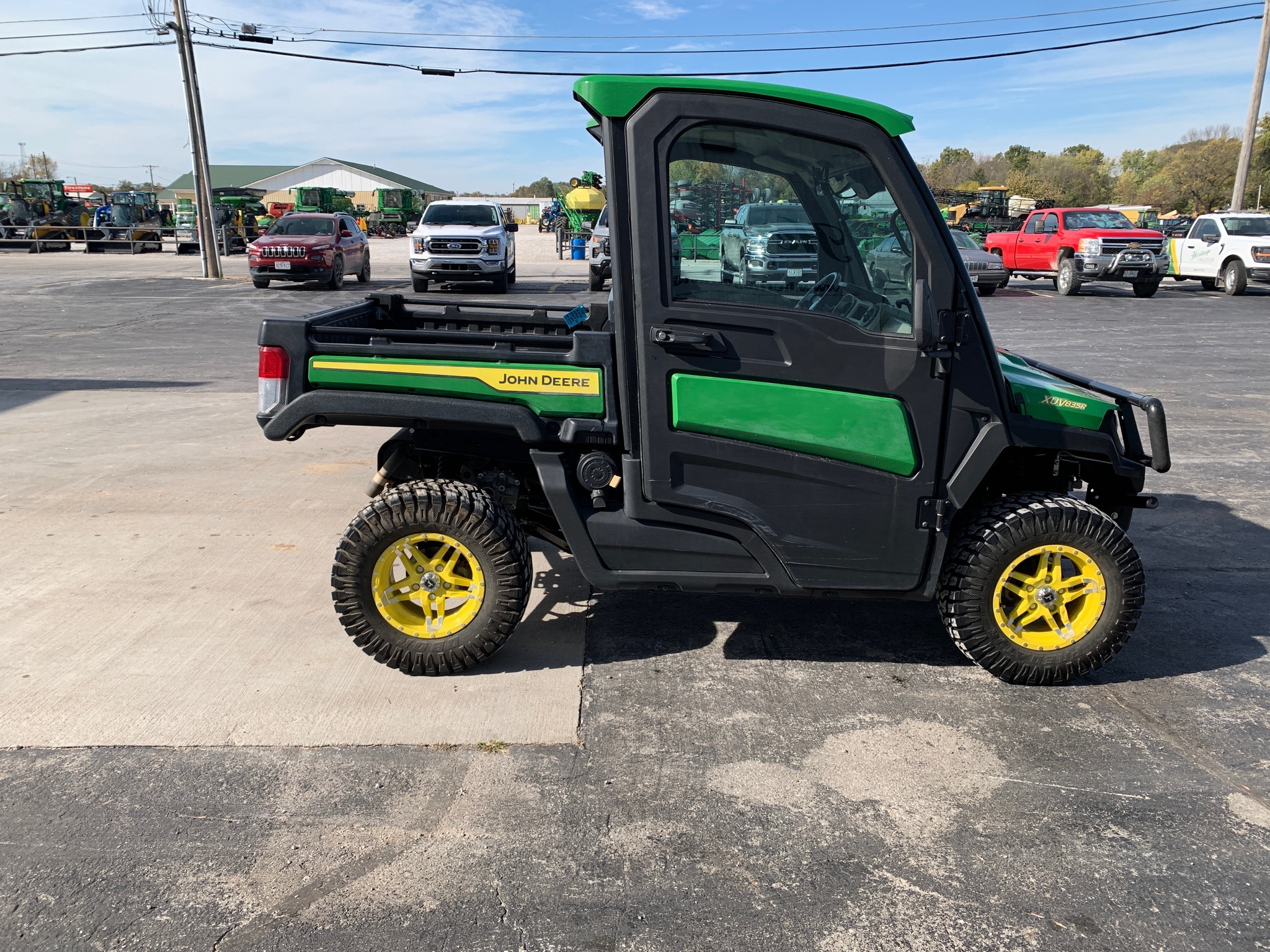 2023 John Deere XUV835R ATVs and Utility Vehicle