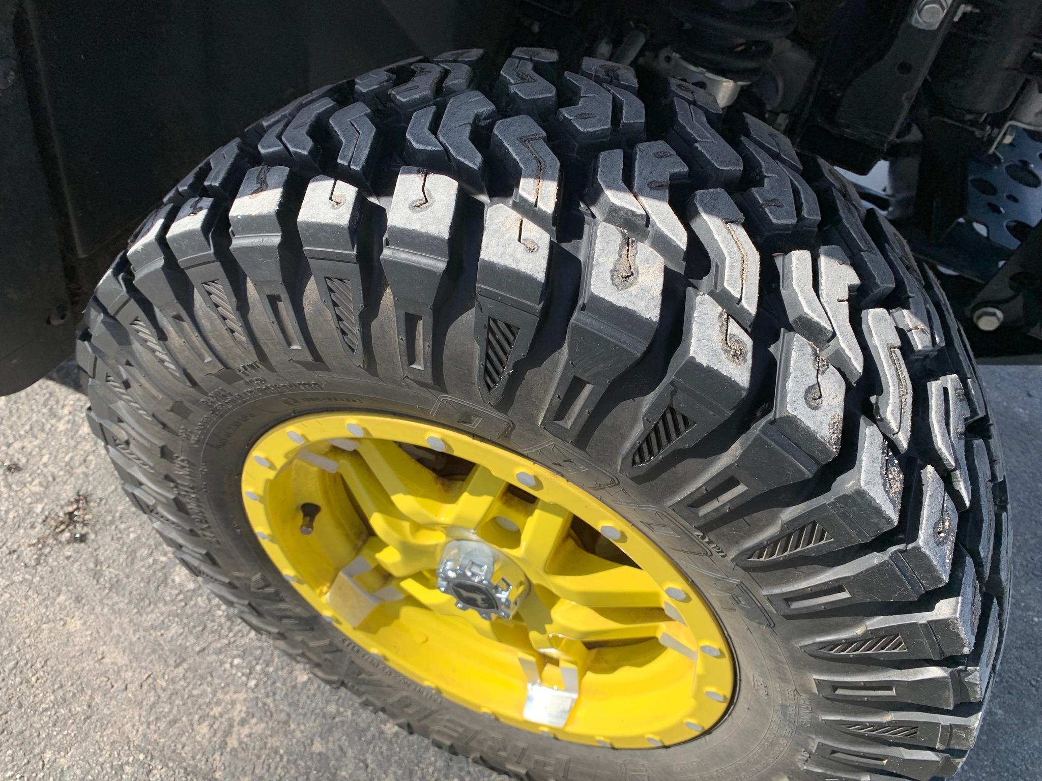 2023 John Deere XUV835R ATVs and Utility Vehicle