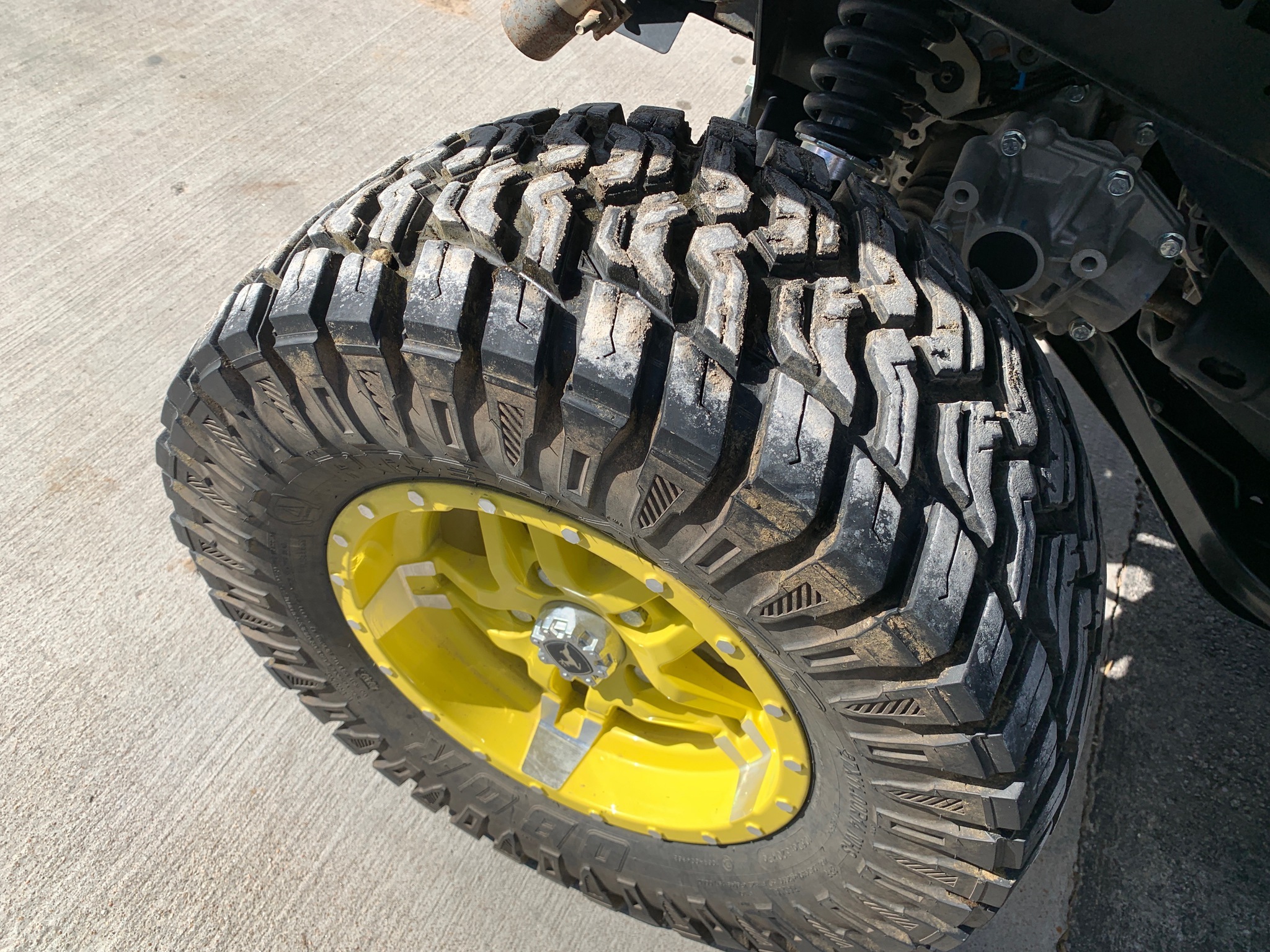2023 John Deere XUV835R ATVs and Utility Vehicle