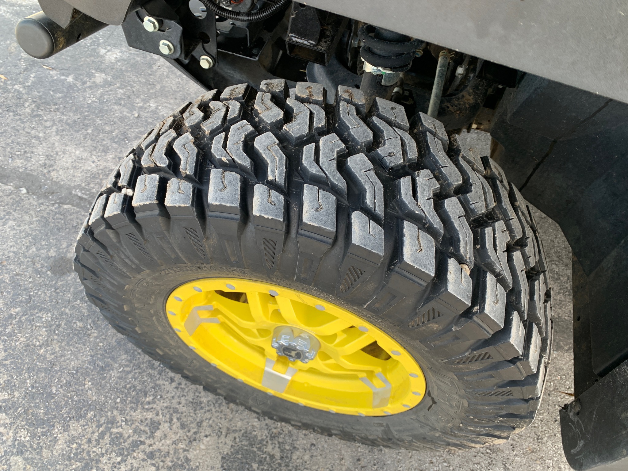 2023 John Deere XUV835R ATVs and Utility Vehicle