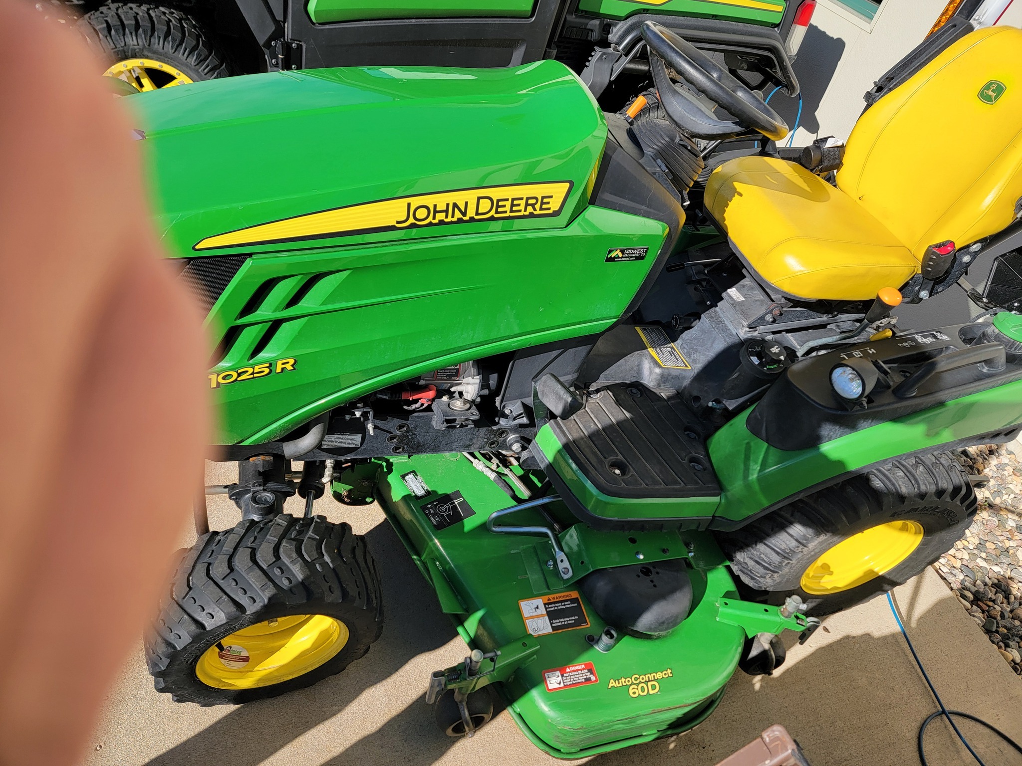 2021 John Deere 1025R Tractor