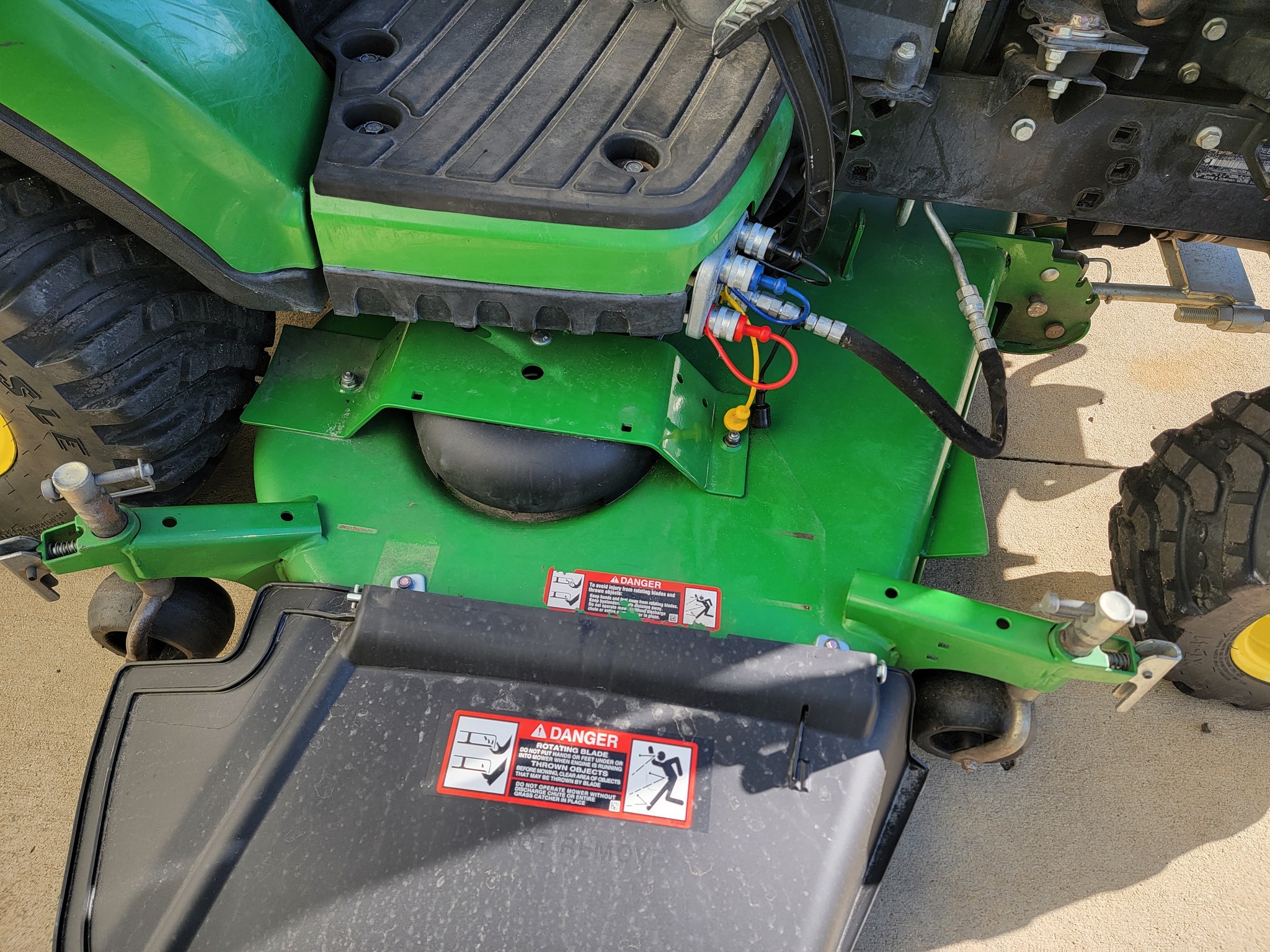 2021 John Deere 1025R Tractor