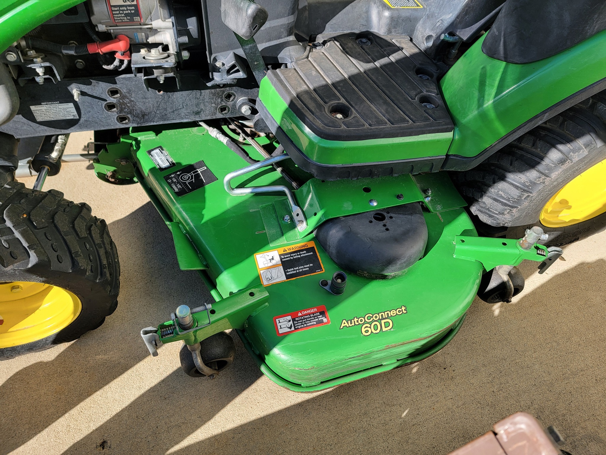 2021 John Deere 1025R Tractor