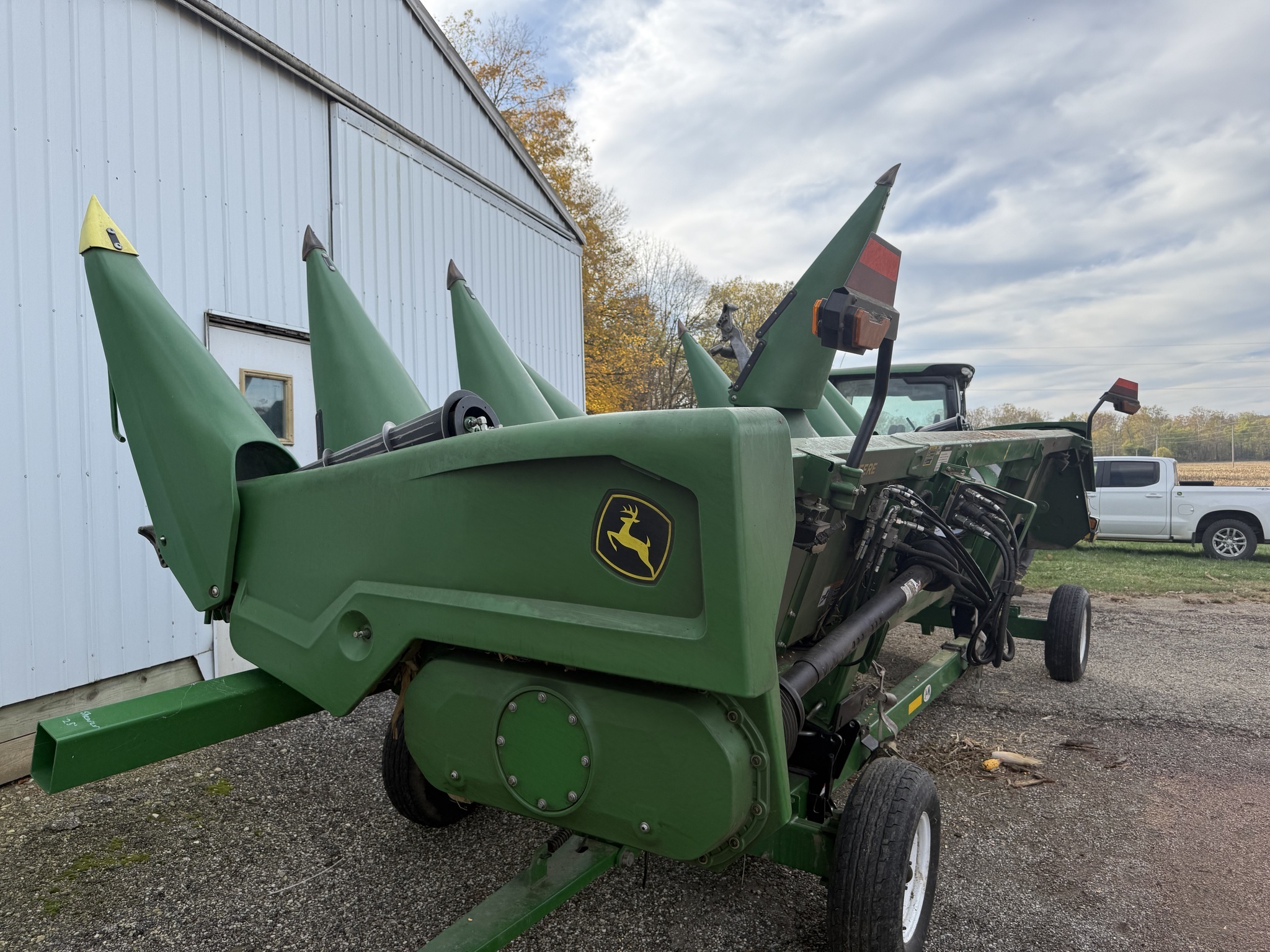 2022 John Deere C8R Corn Head