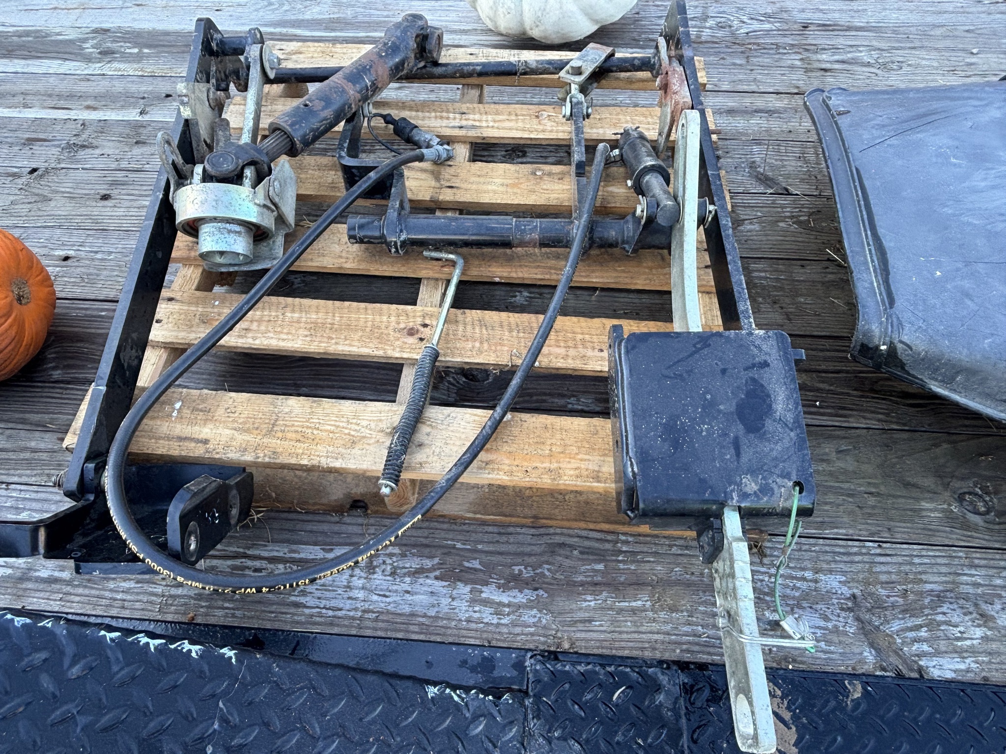 2009 John Deere 3520 Tractor