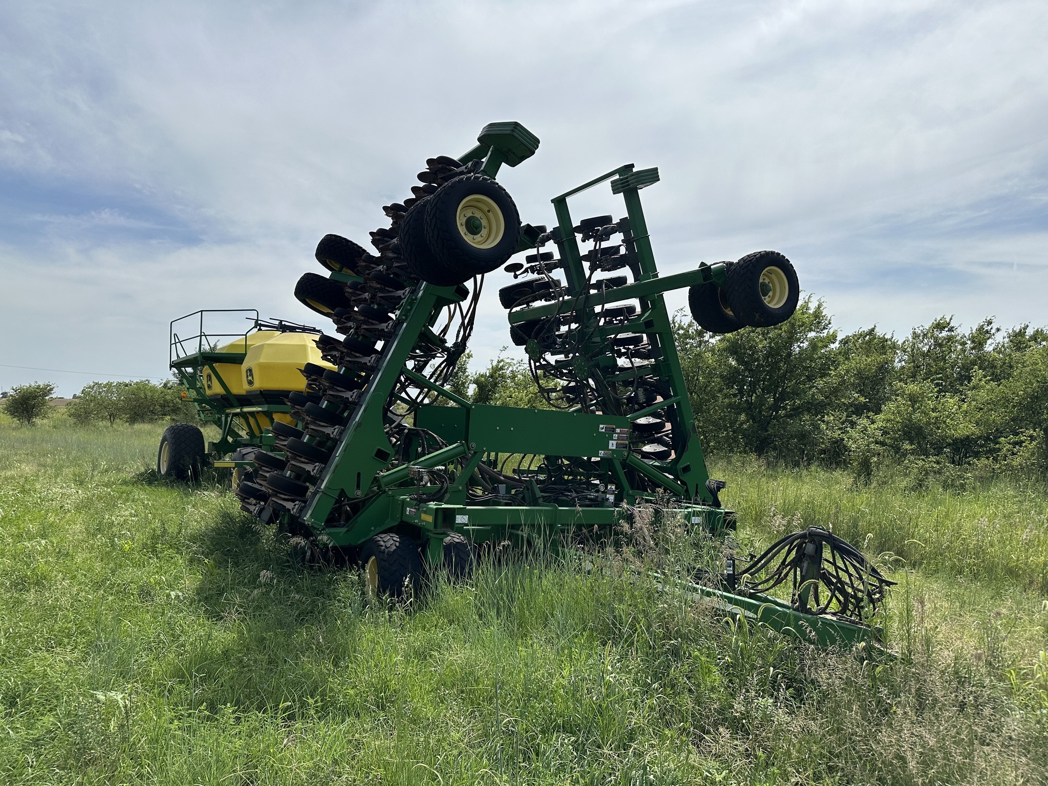 2008 John Deere 1890 Air Seeder