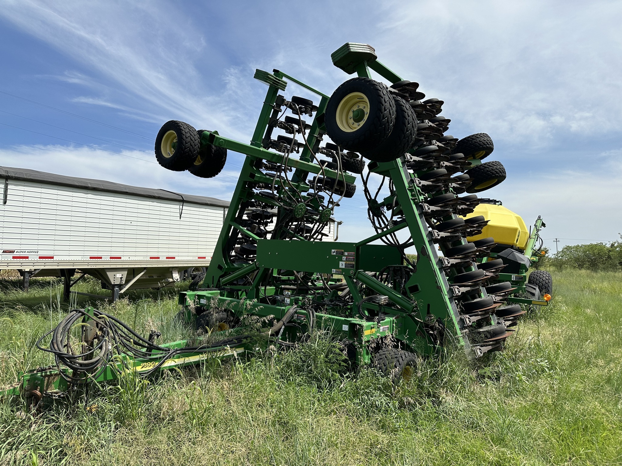 2008 John Deere 1890 Air Seeder