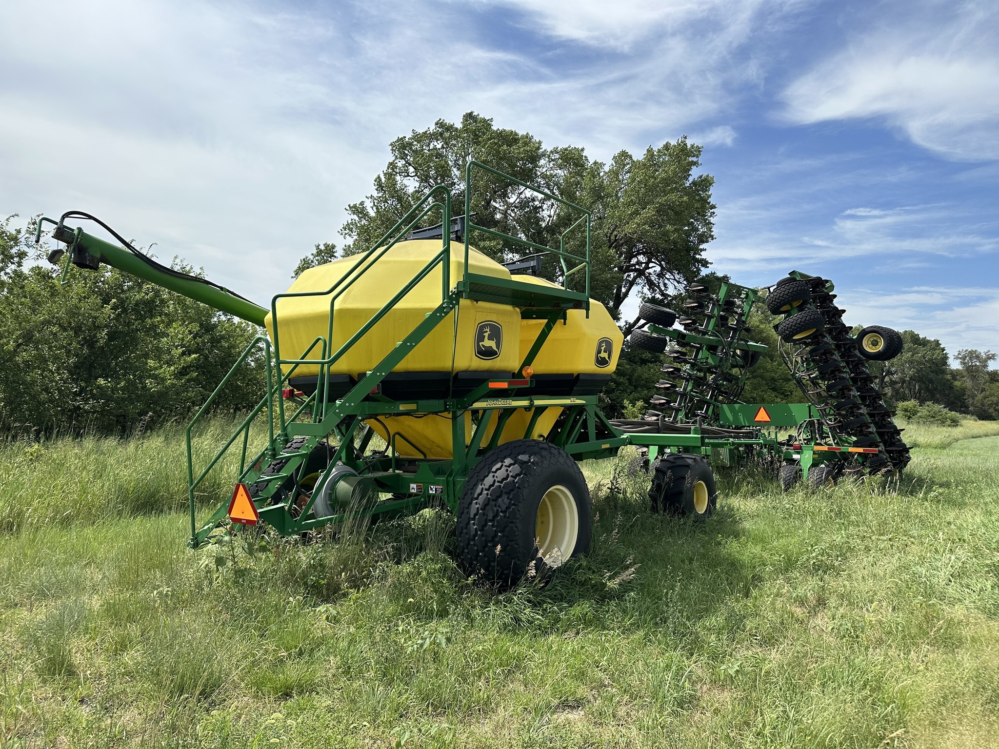 2008 John Deere 1890 Air Seeder