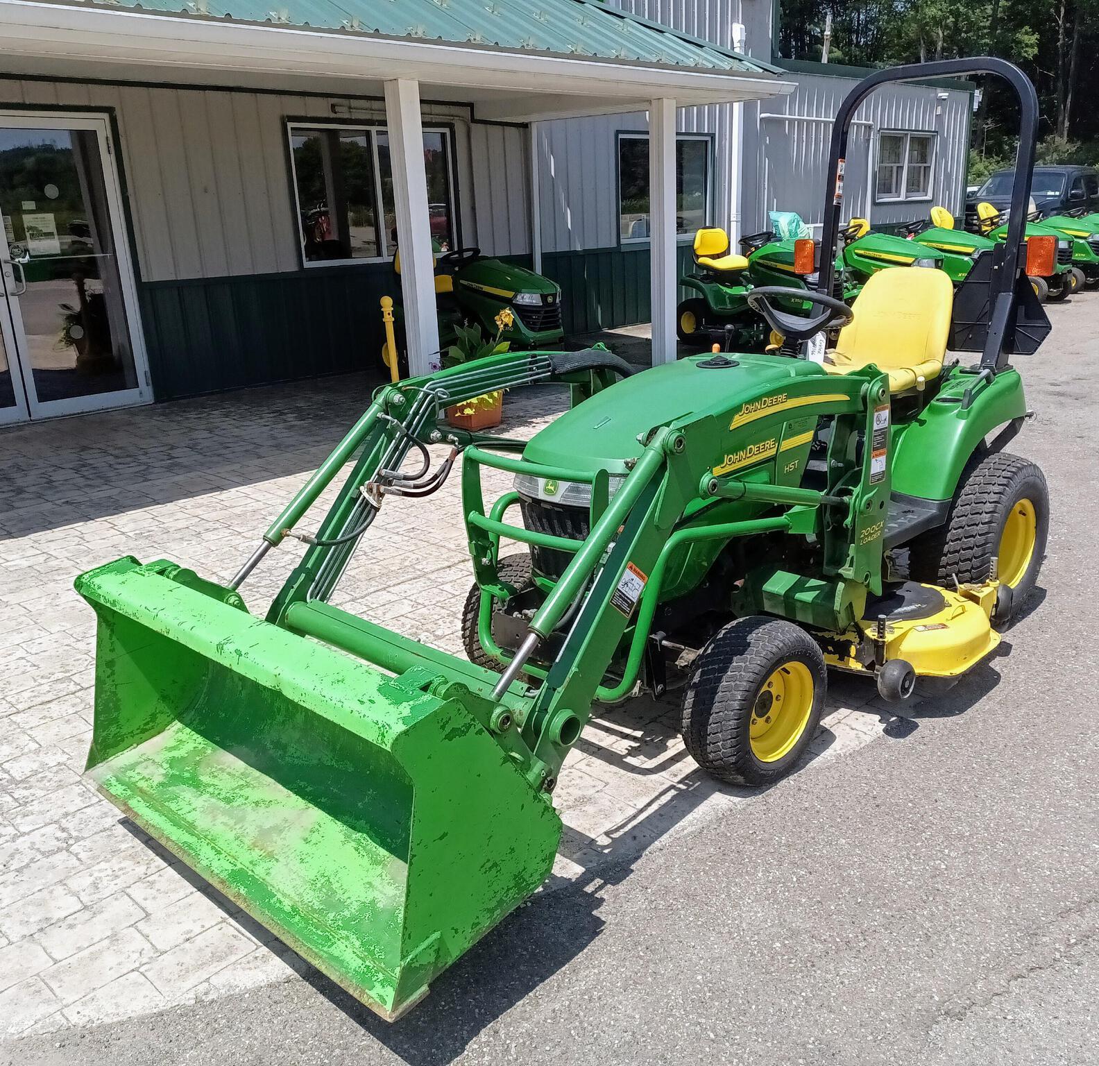 2007 John Deere 2305 Tractor