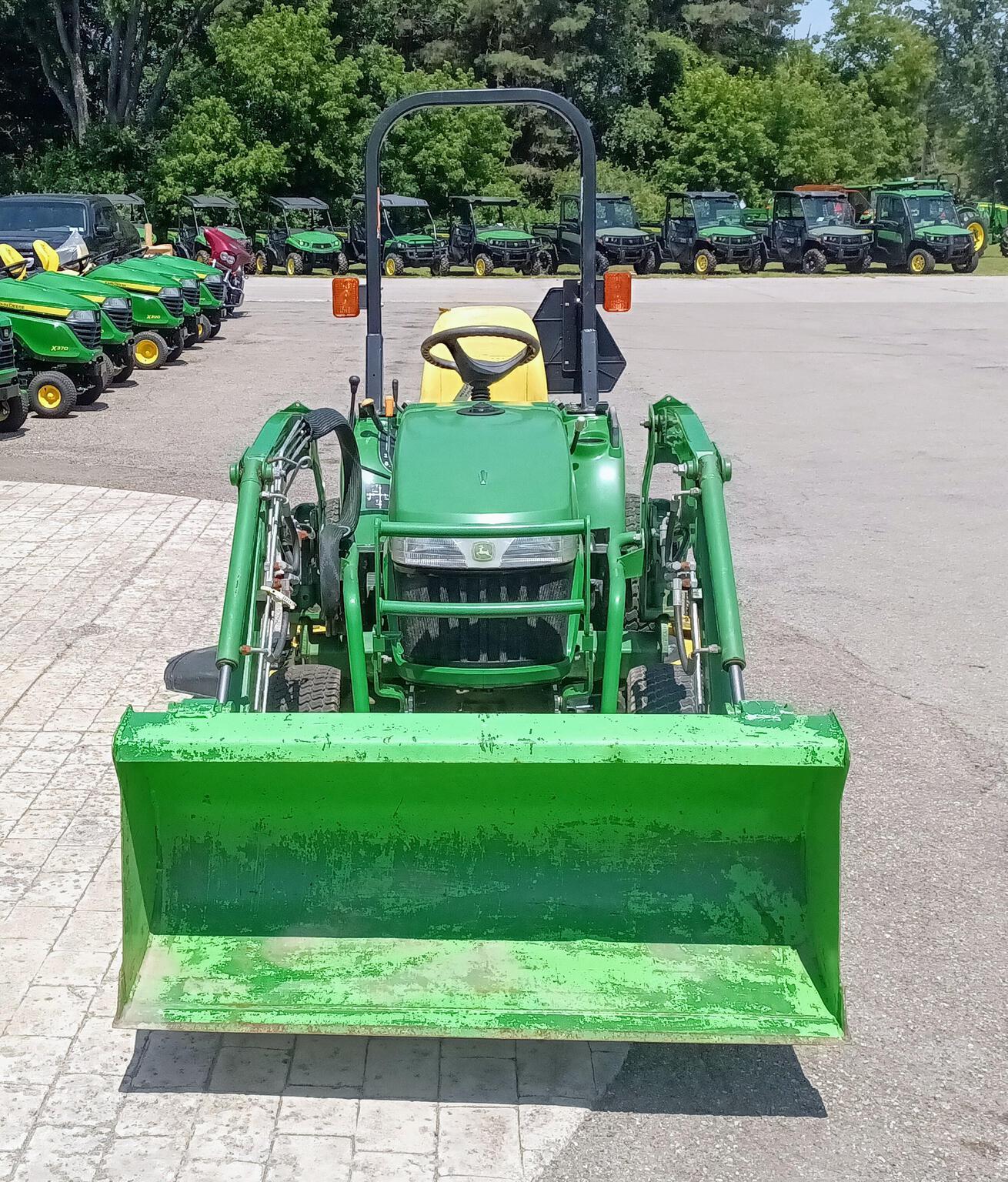 2007 John Deere 2305 Tractor