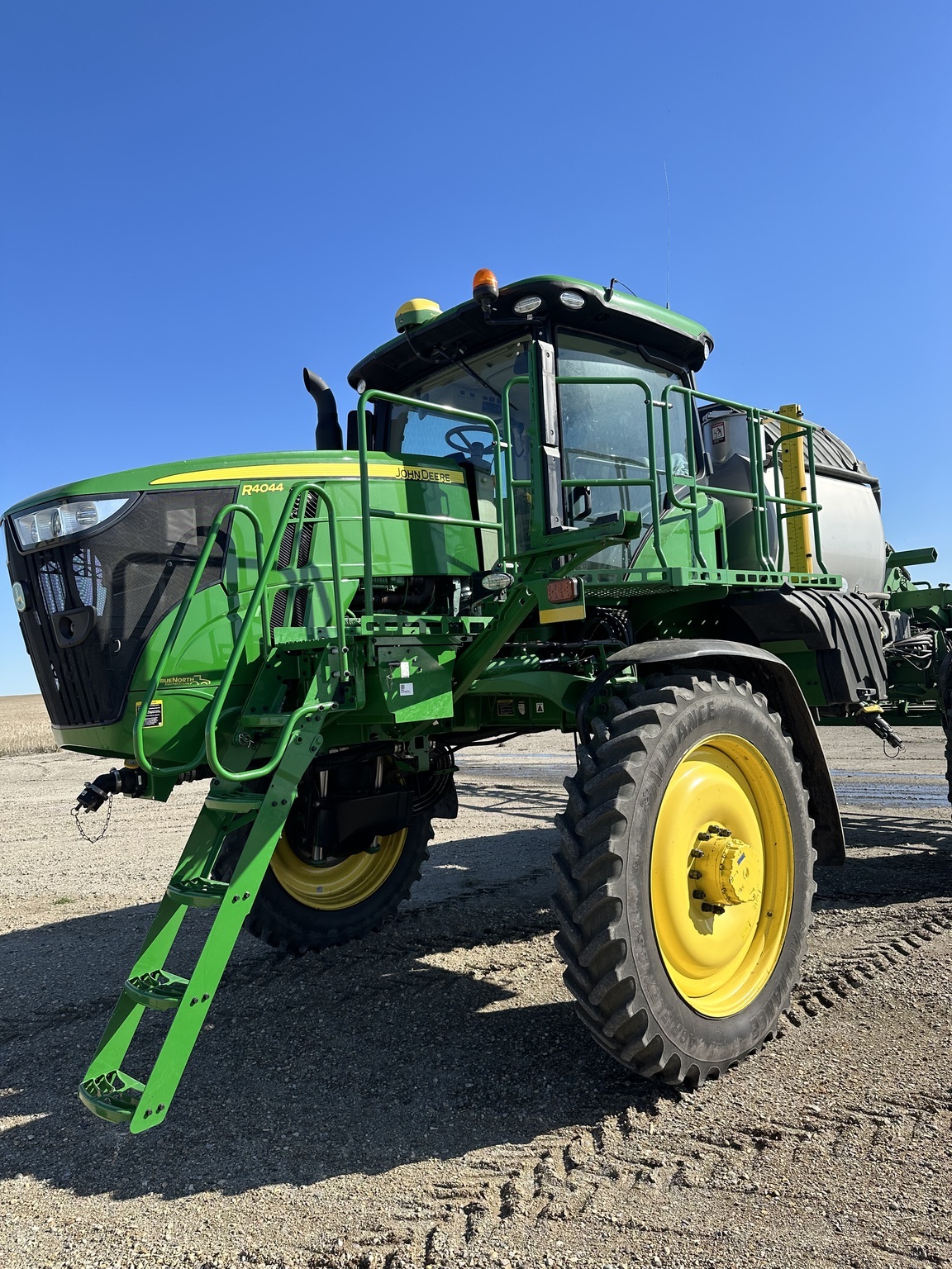 2021 John Deere R4044 Self-Propelled Sprayer