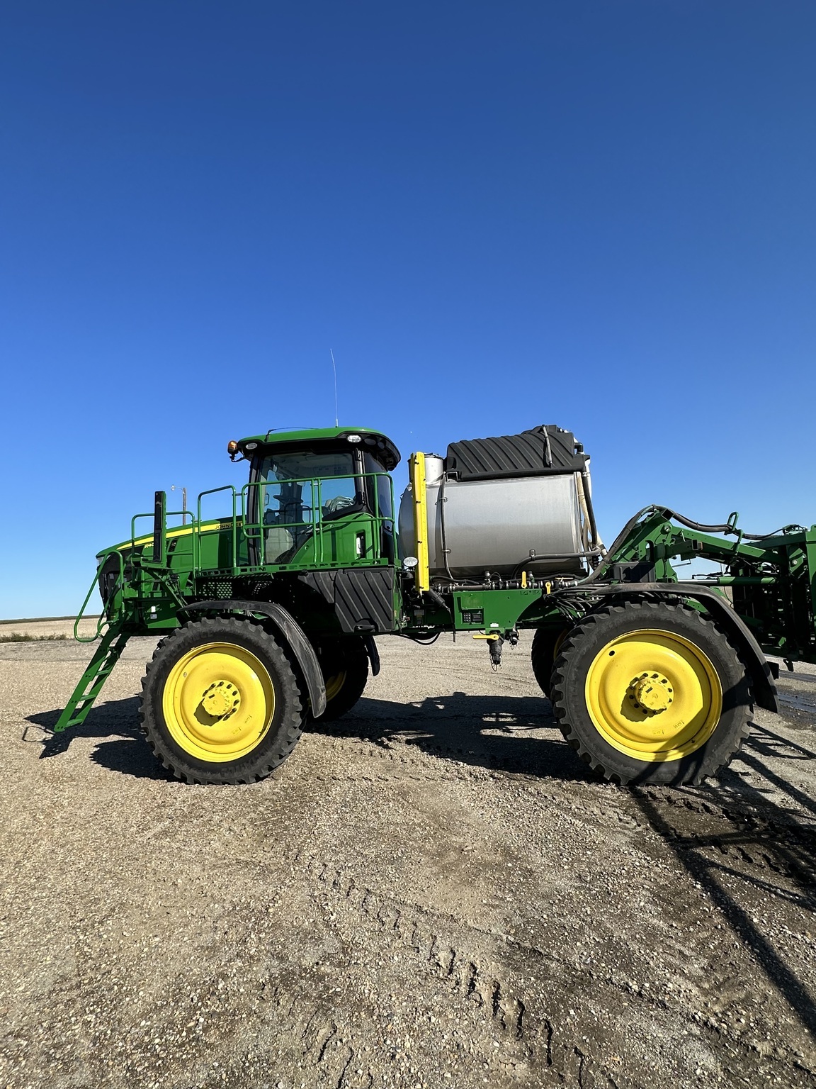 2021 John Deere R4044 Self-Propelled Sprayer