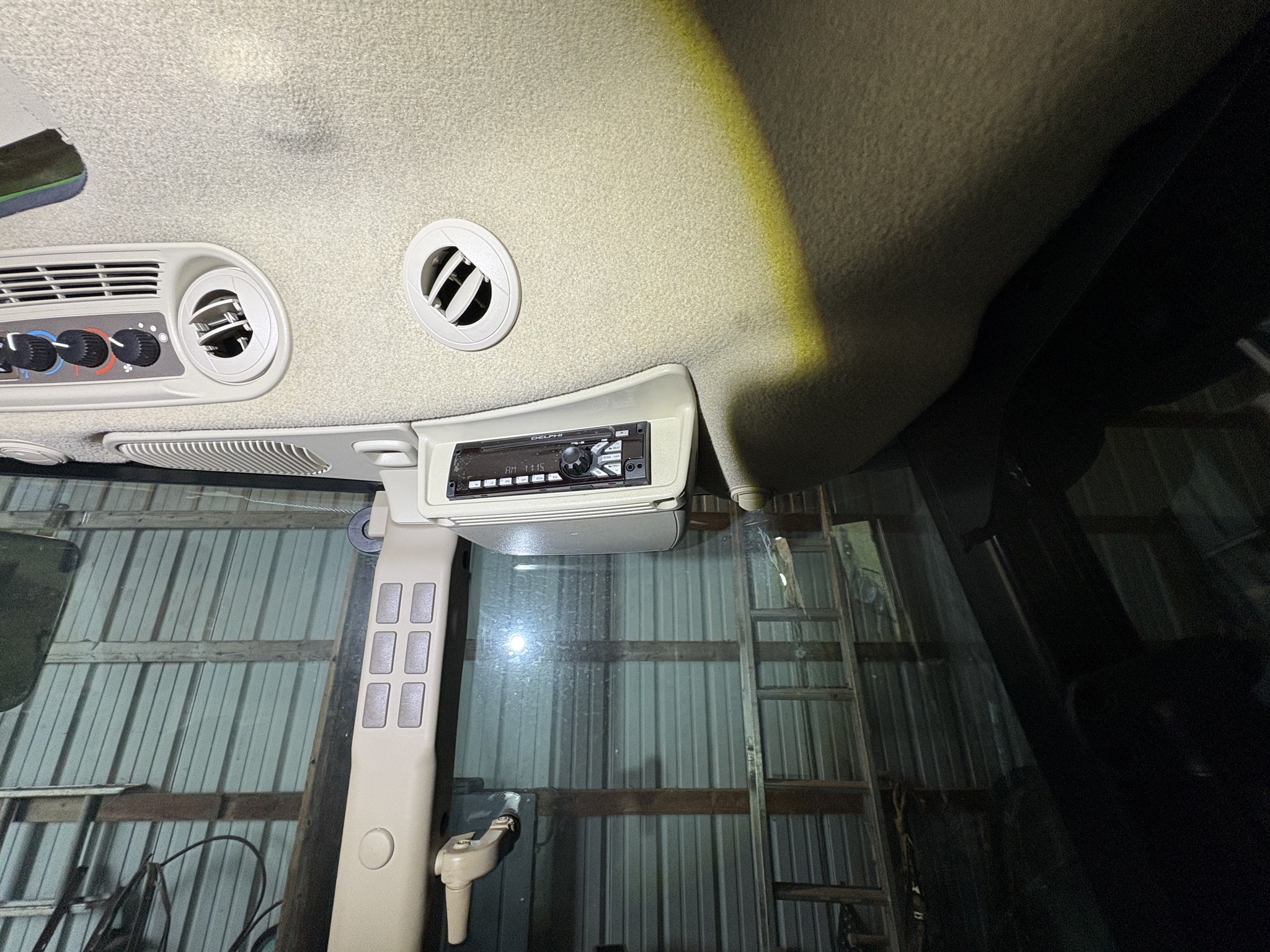 2020 John Deere 6135E Tractor