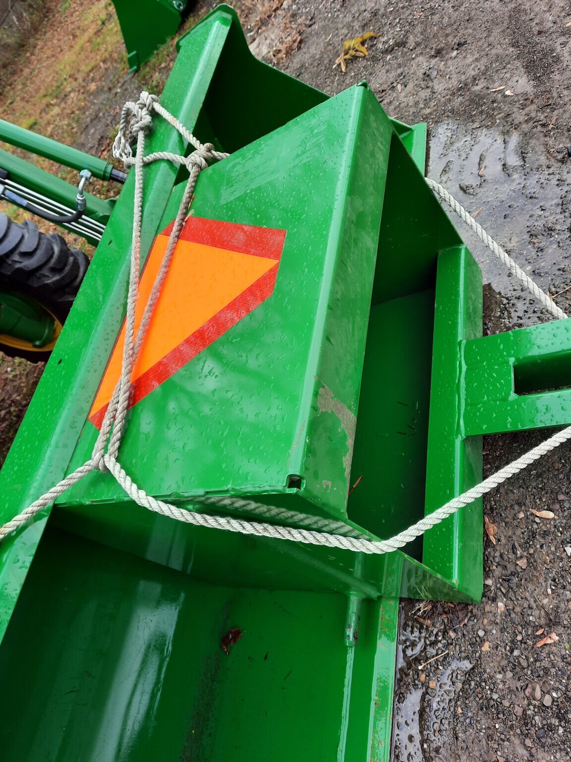 2022 John Deere 3025D Tractor