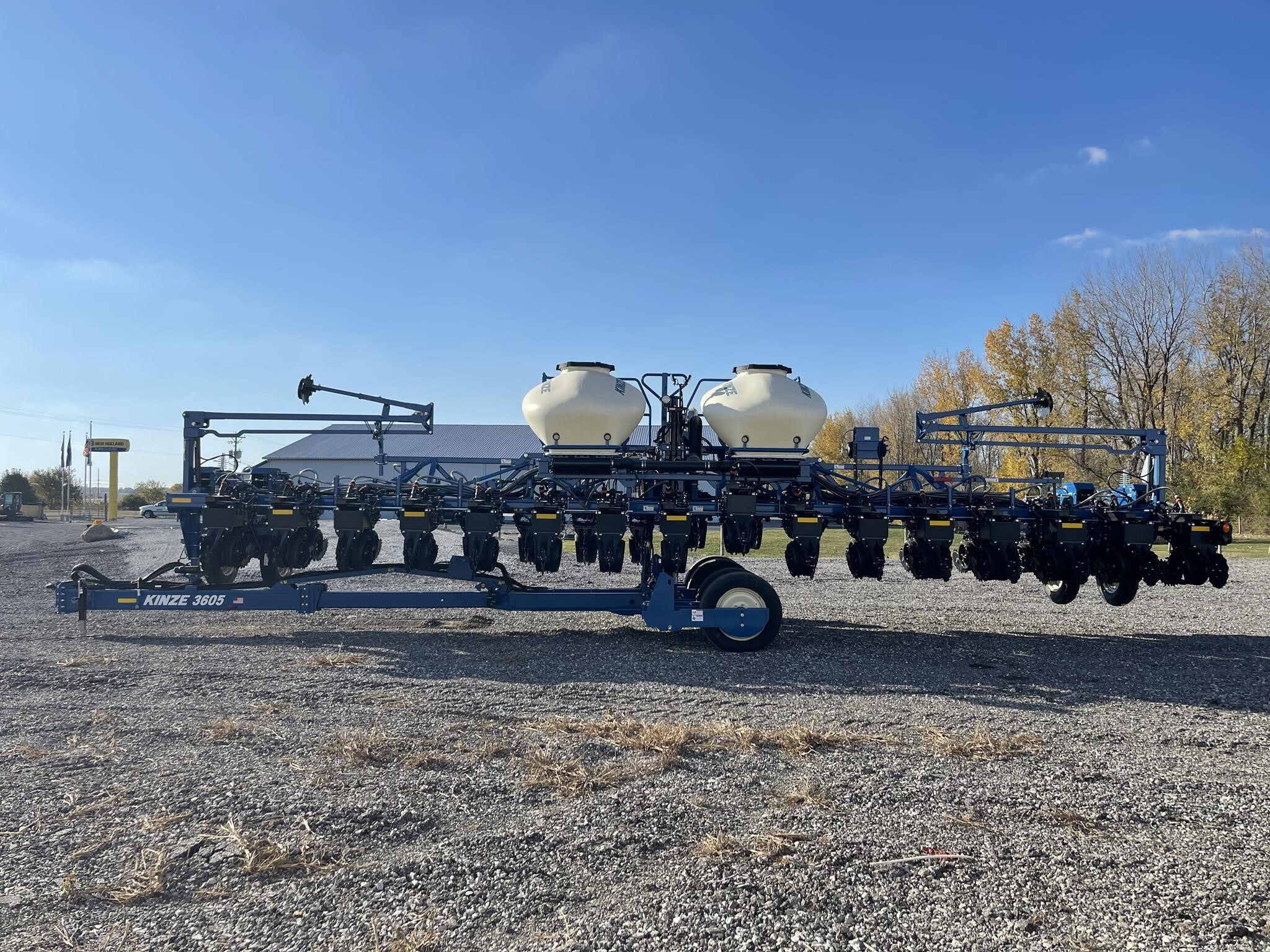2024 Kinze 3605 Planter