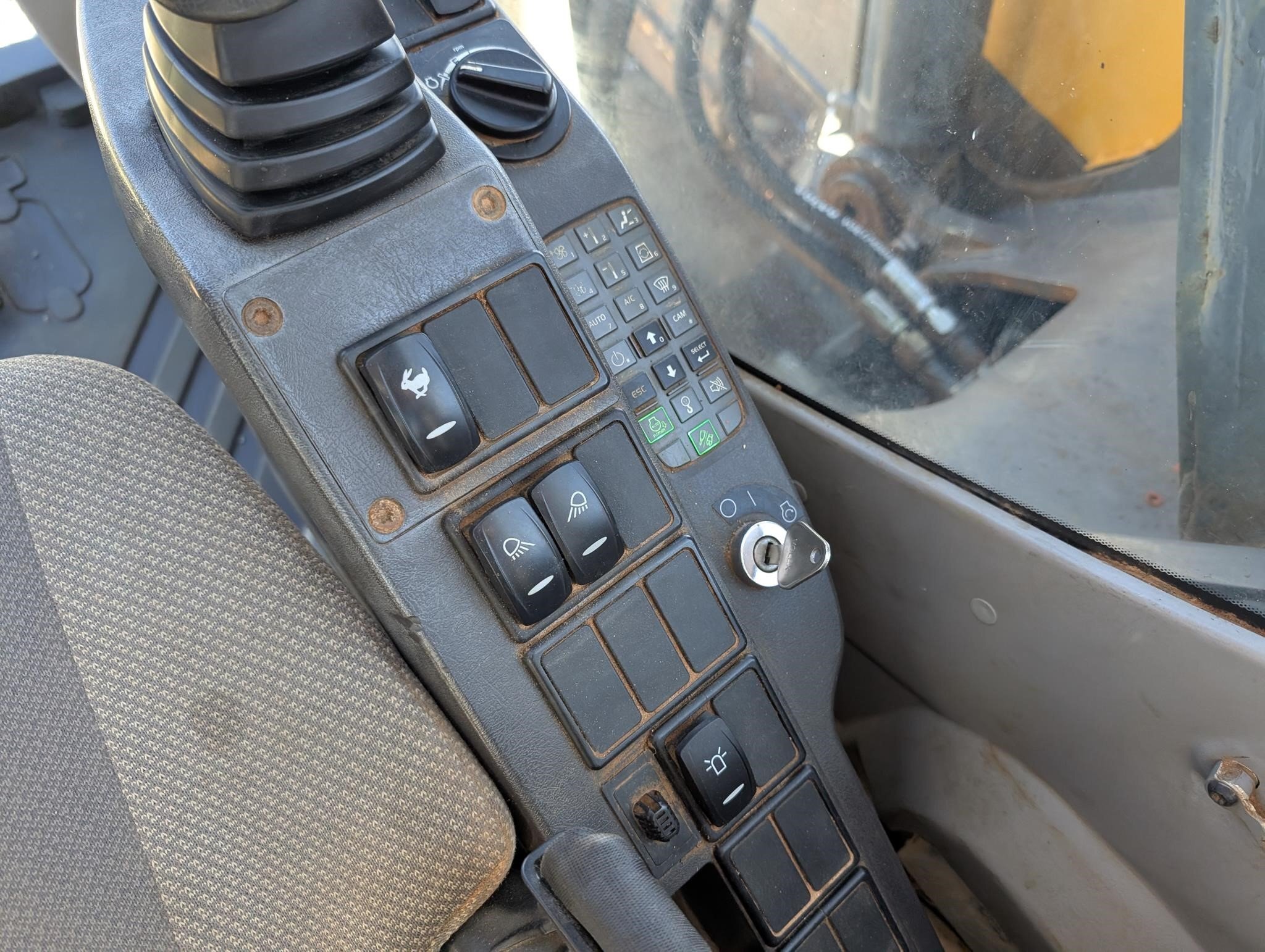 2015 Volvo ECR305CL Excavator