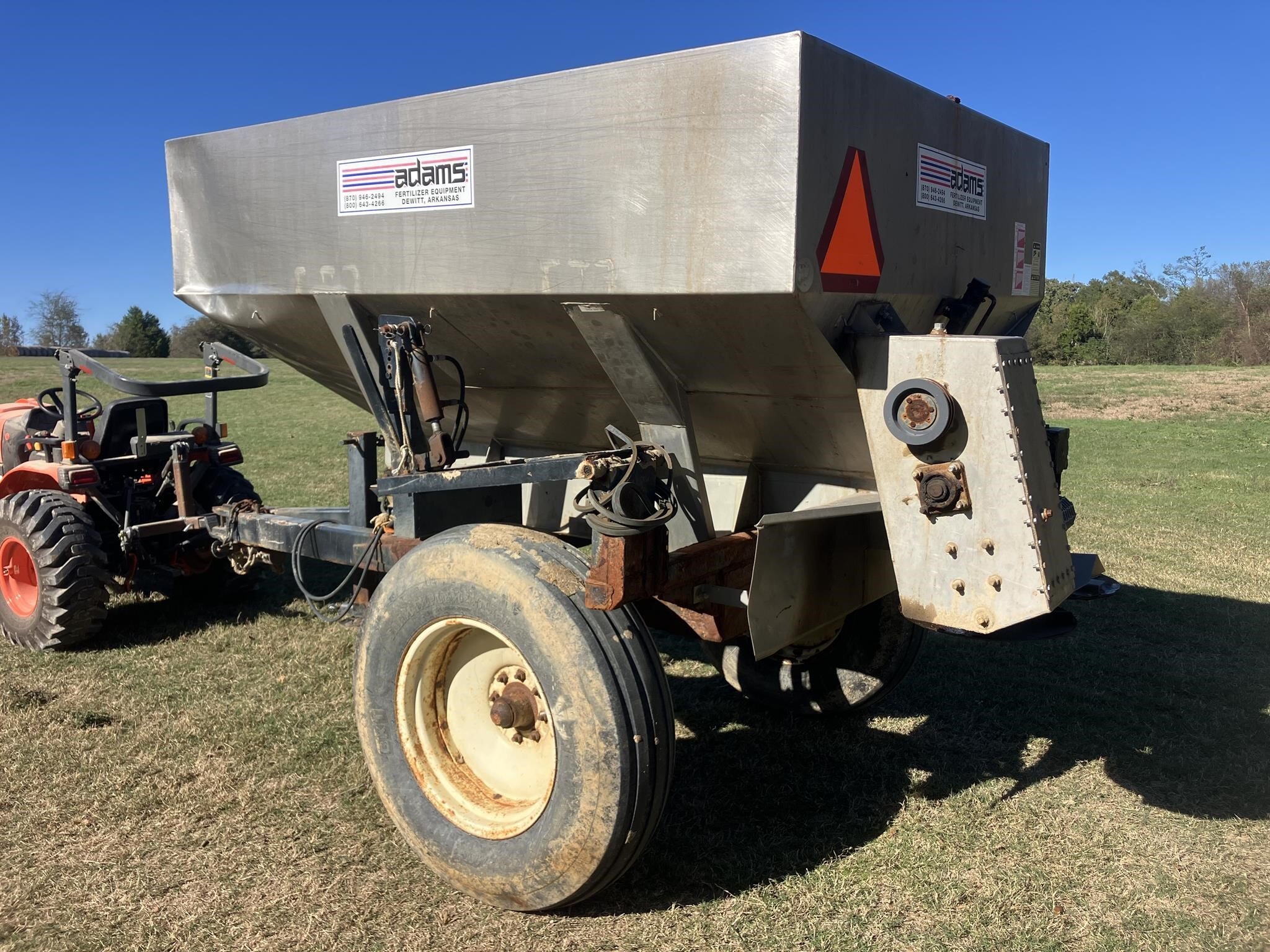 Adams Fertilizer Equipment 5T Pull-Type Fertilizer Spreader - $3,500 ...