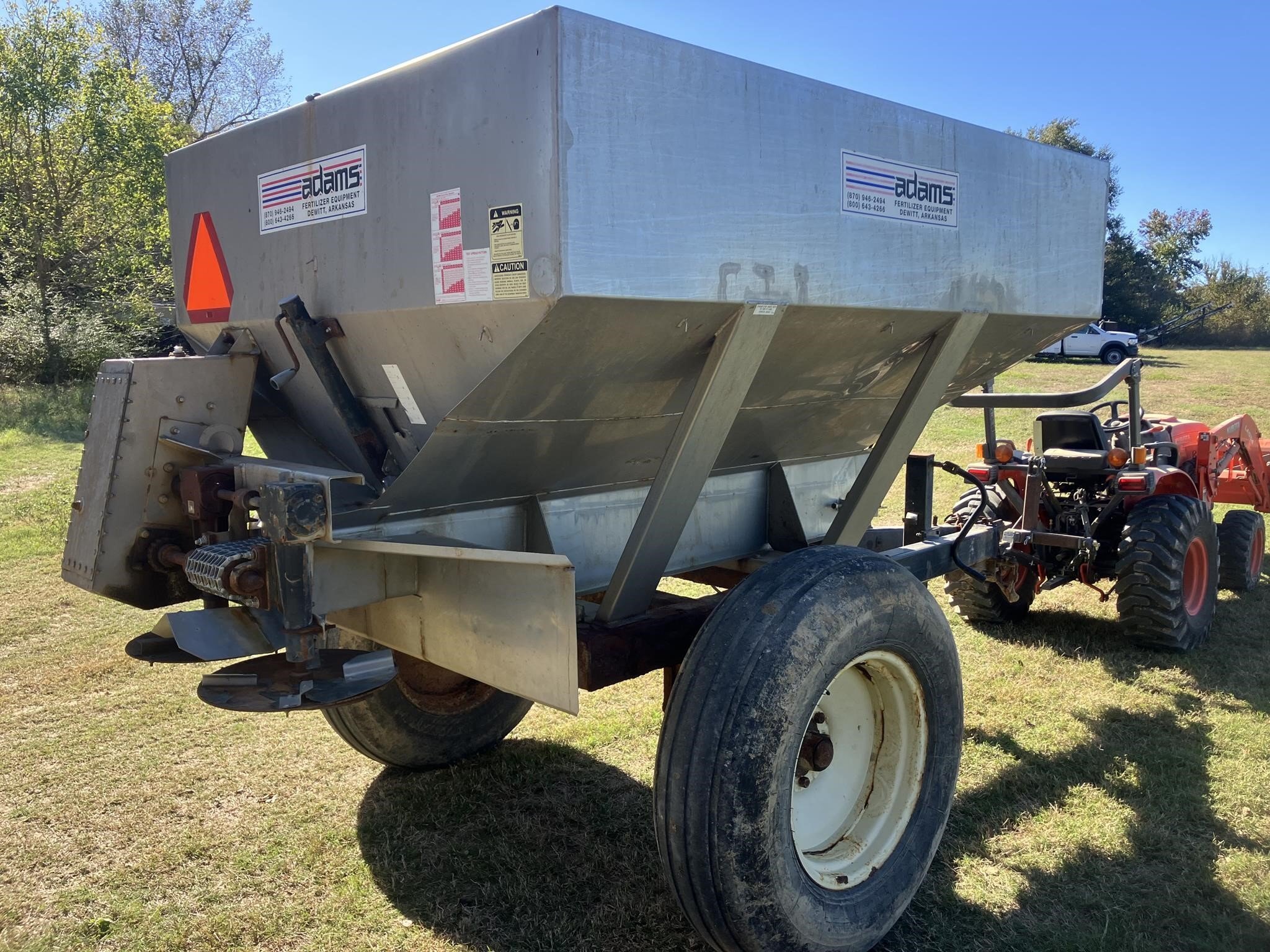 Adams Fertilizer Equipment 5T Pull-Type Fertilizer Spreader - $3,500 ...