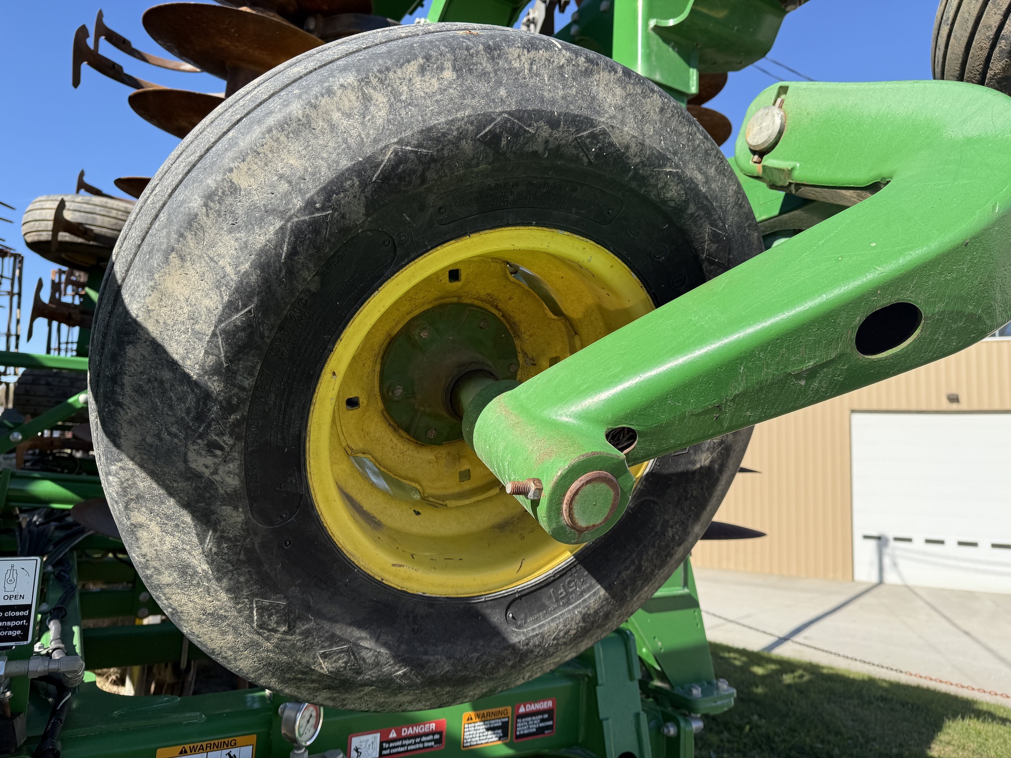 2018 John Deere 2330 Soil Finisher