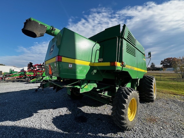 1998 John Deere 9510 Combine