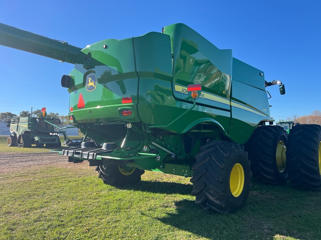 2024 John Deere S780 Combine