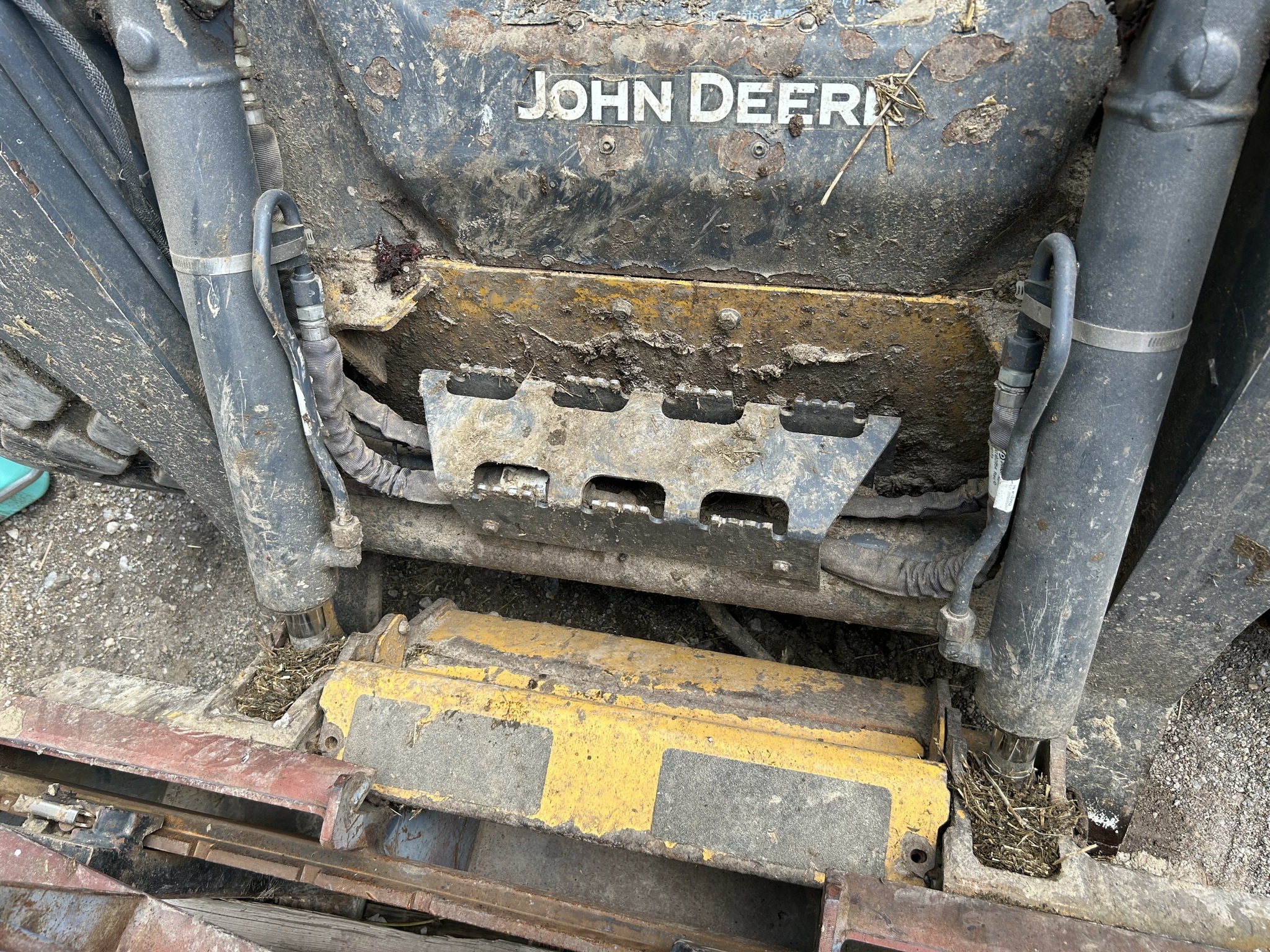 2022 Deere 320G Skid Steer