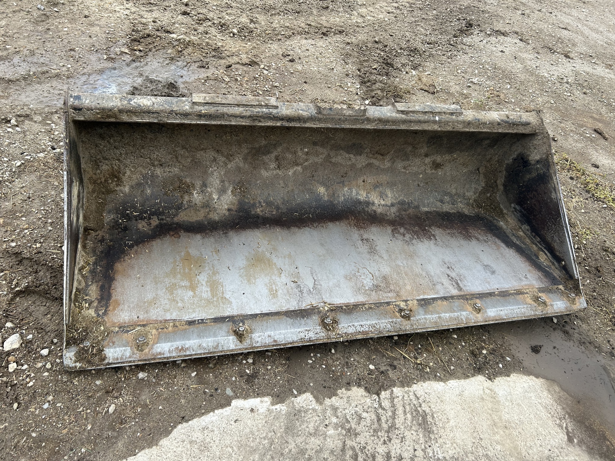 2022 Deere 320G Skid Steer