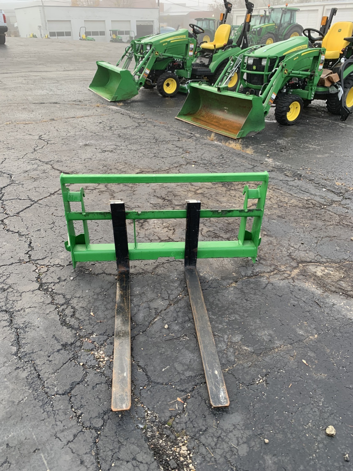  Frontier AP10F Loader and Skid Steer Attachment